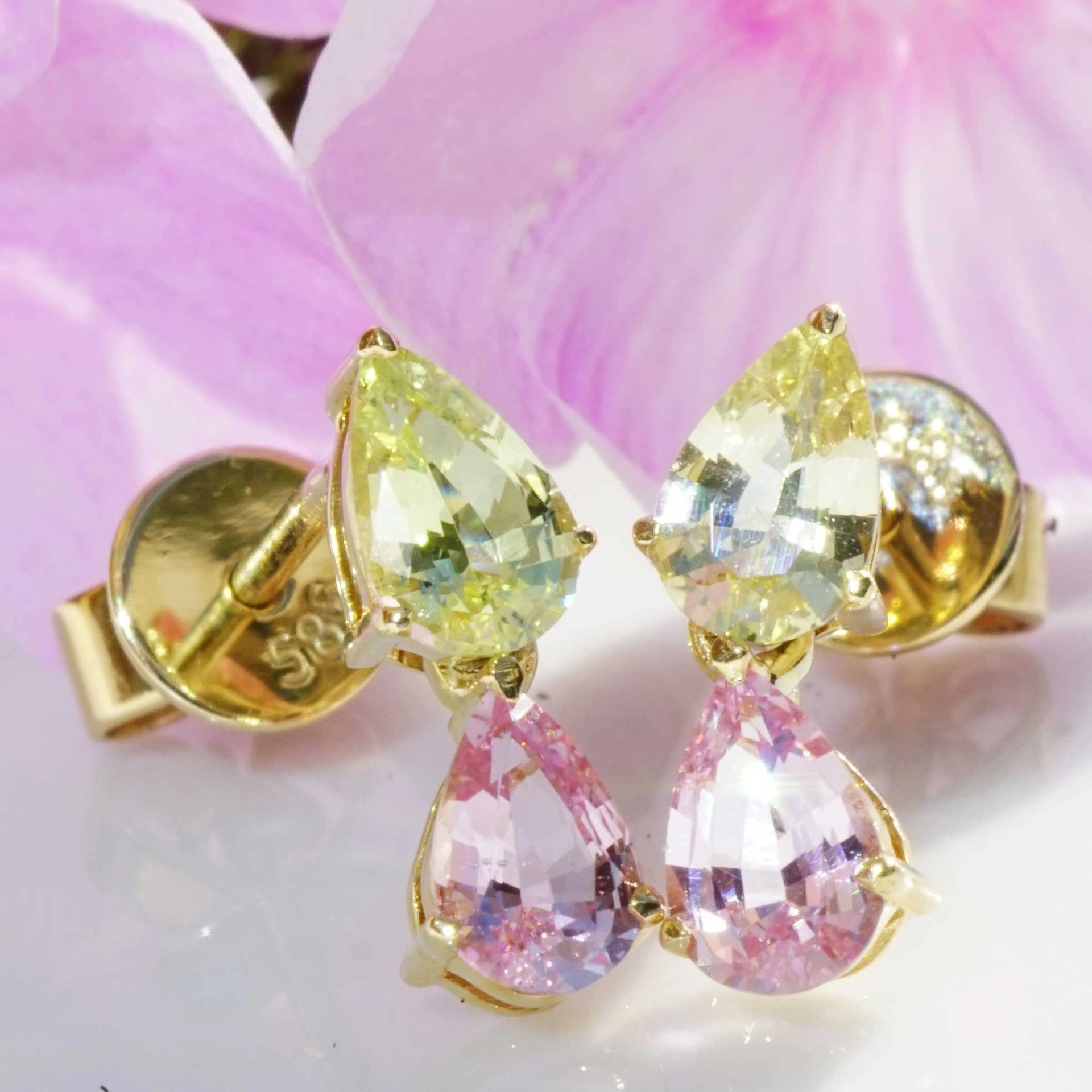 Saphir Ohrhänger 585er Gelbgold aus der Ilakaka Mine Madagascar gelb pink NATURFARBE