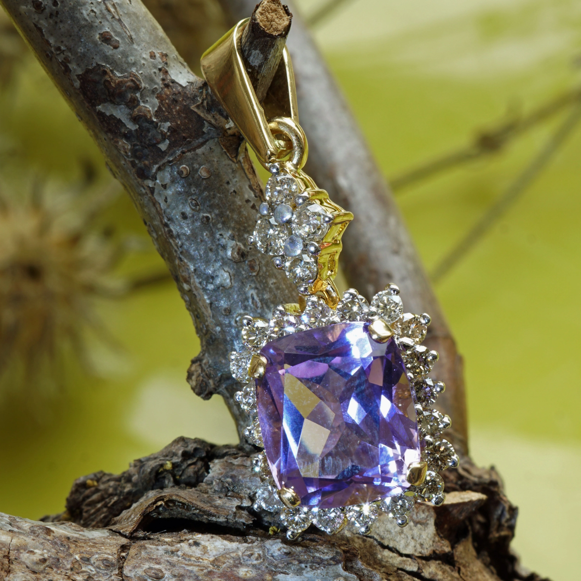 Amethyst Brillant Anhänger 750er Gelbgold 3.35 0.35 ct W VS-SI 6 Gramm Fliederfarben