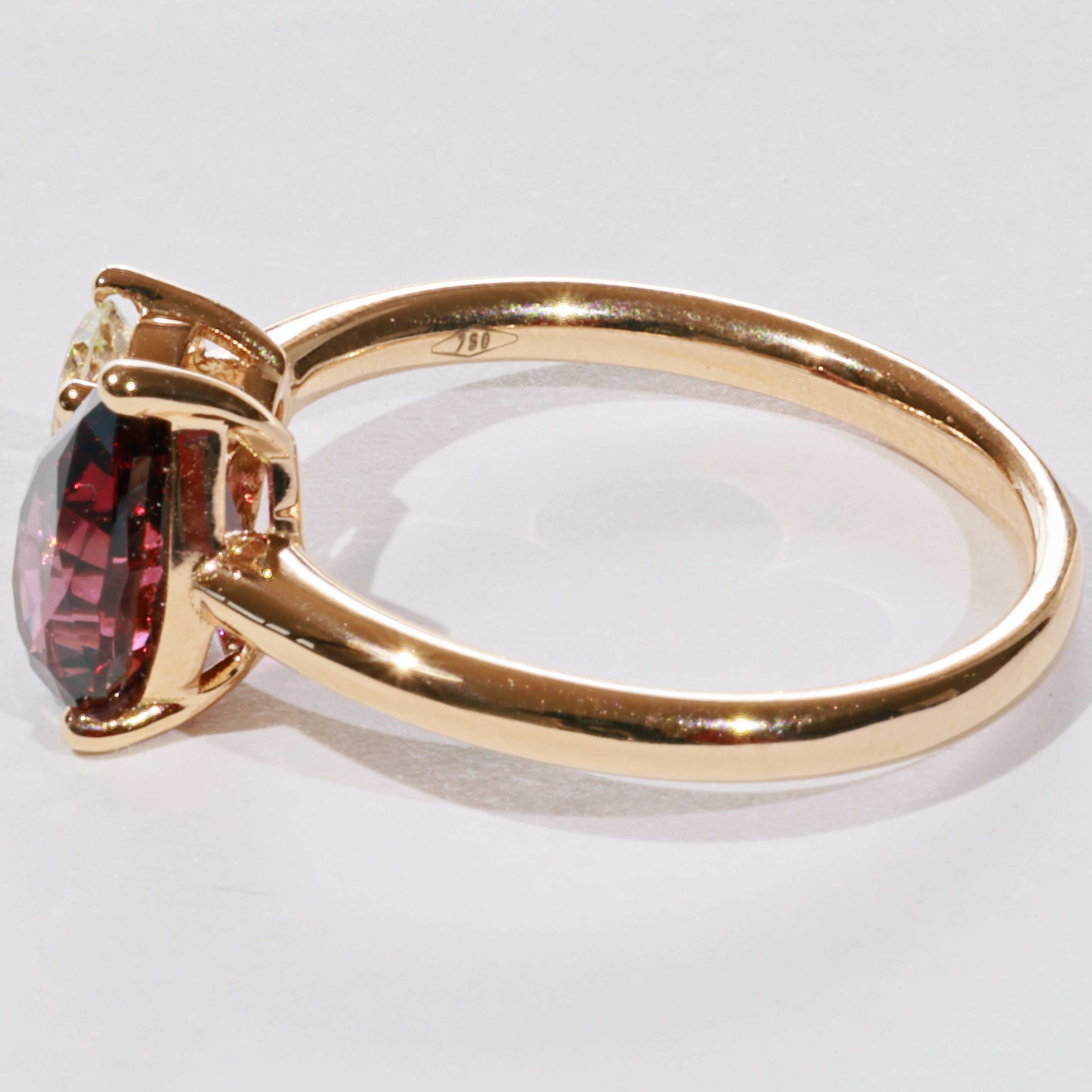 Rhodolith Brillant Ring 750er Rosegold 1.67 ct 0.25 ct tolles Design zum Kombinieren als Steckring 