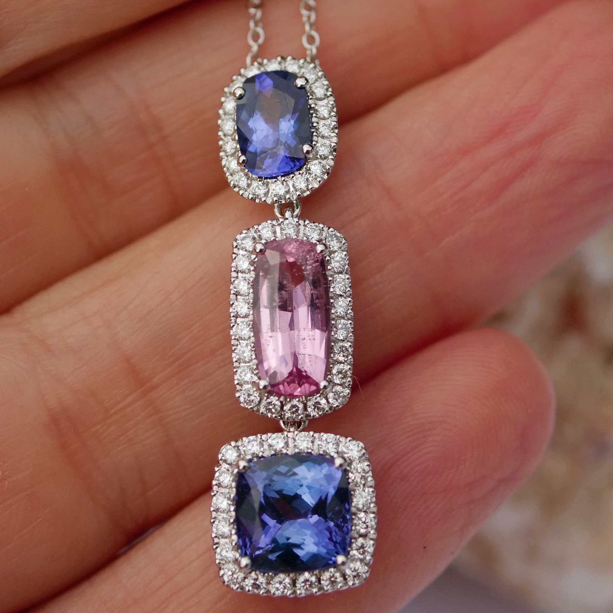 Tansanit Spinell Brillant Anhänger m. Kette 750er Weissgold 6 ct 0.70 AAA+ Blaulilie und Traumrosa