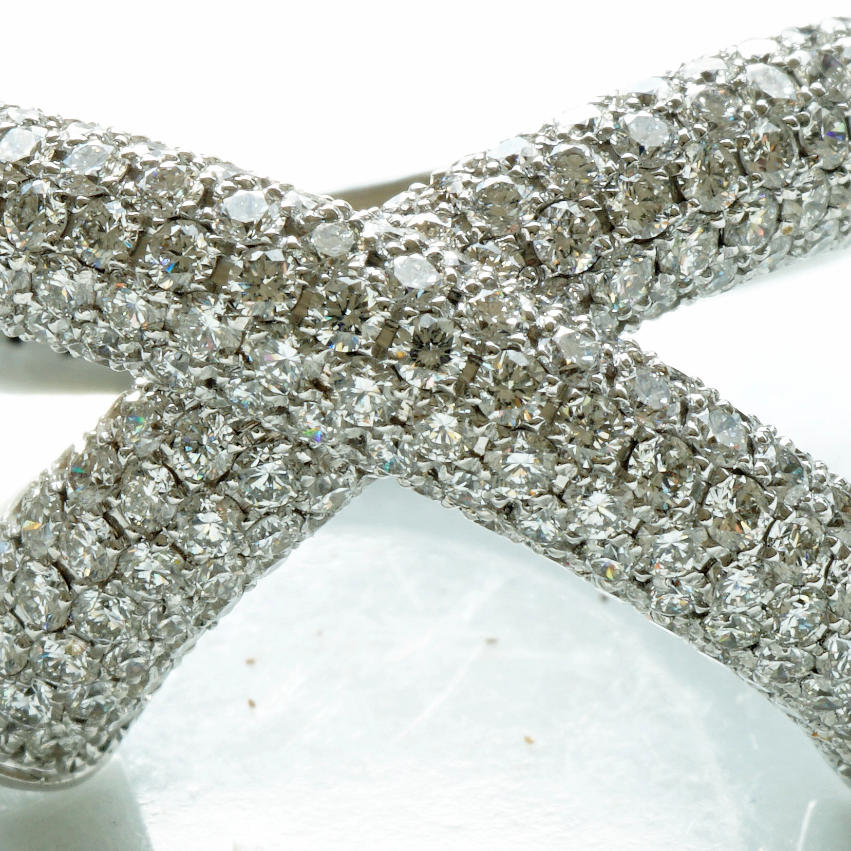 Brillant Designer Ring 3.42 ct TW VS 750er Weissgold..getragen von Prinzessin Victoria von Schweden