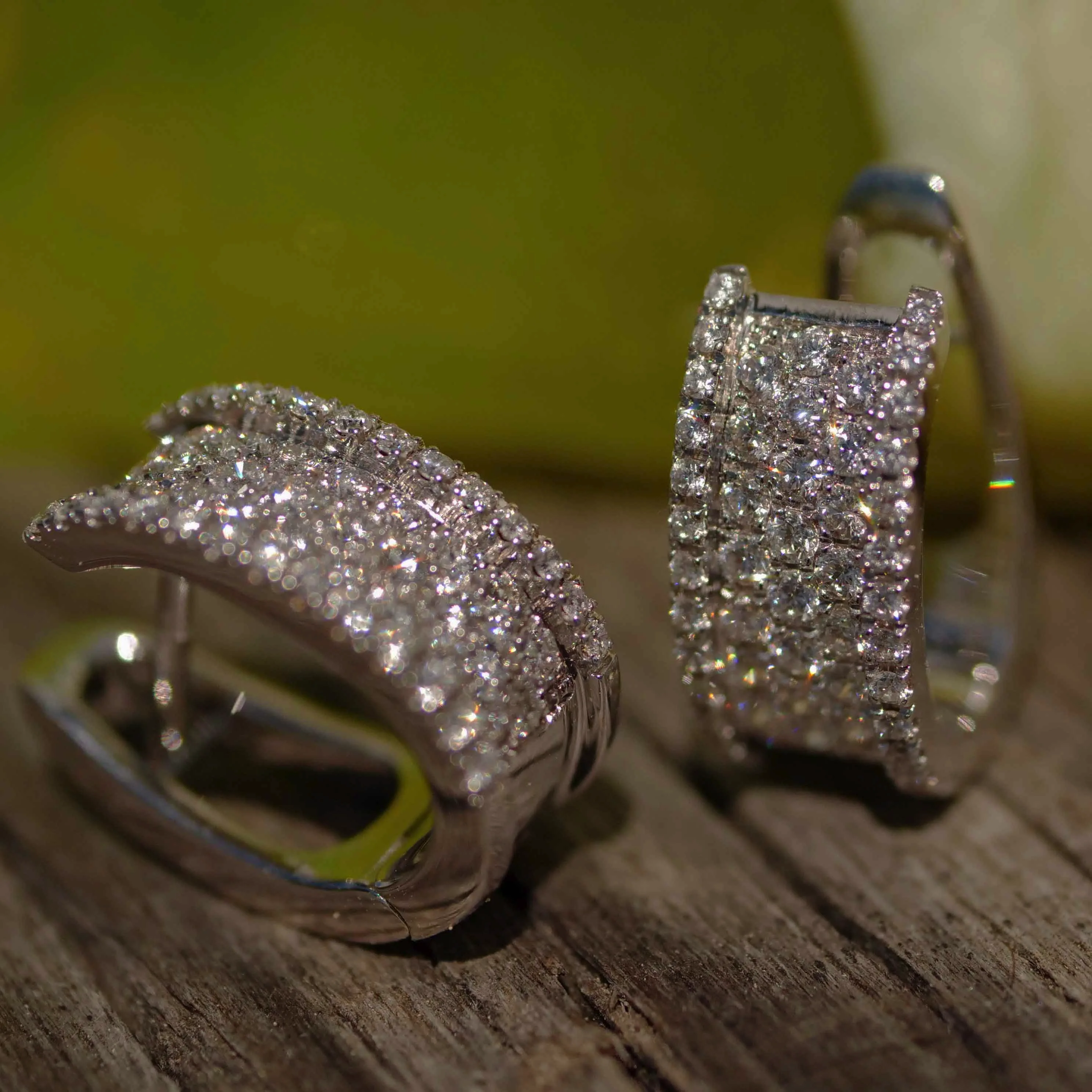  Brillant Dreiviertel  Creolen 0.69 ct 750er Weissgold TW VS made in Italy massiv  