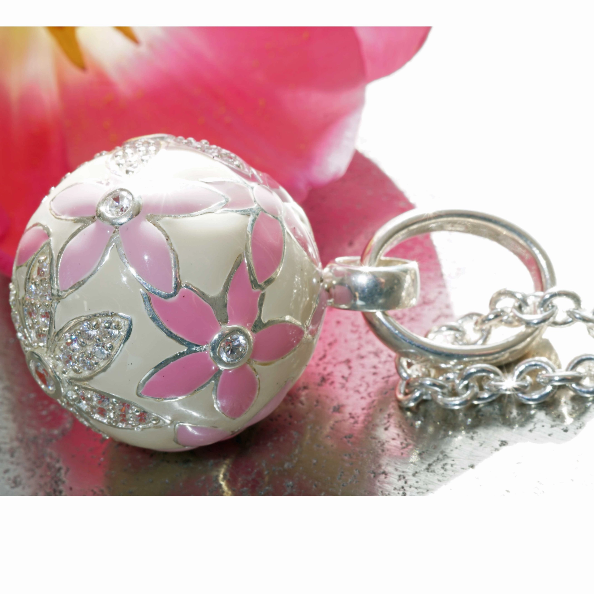 Original Chilango Anhänger im Stil Faberge Emaille Flower Pink 925er Silber mit Steinbesatz
