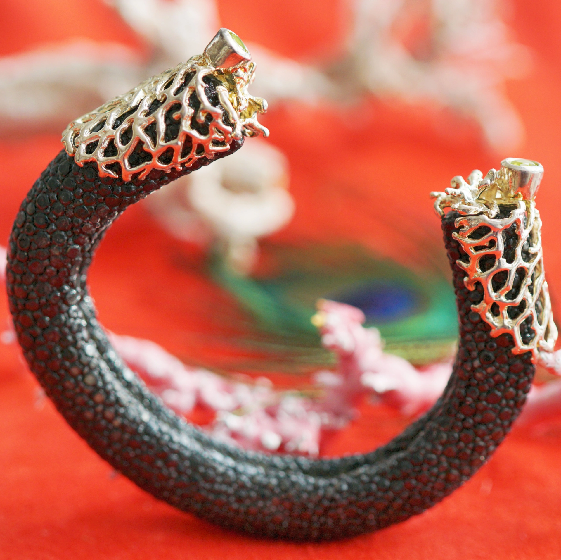 Designer ROCHENLEDER Armreif Silber Peridot