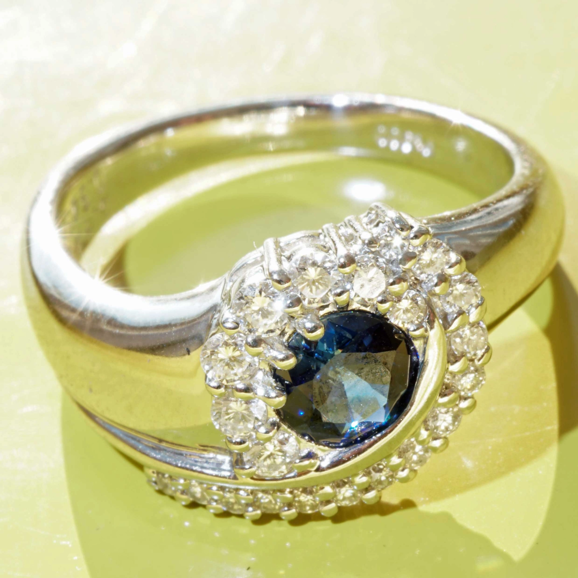 Saphir Brillant Ring 900er Platin 0.62  ct 0.345 ct .....feinster Saphir und Brillanten in Platin
