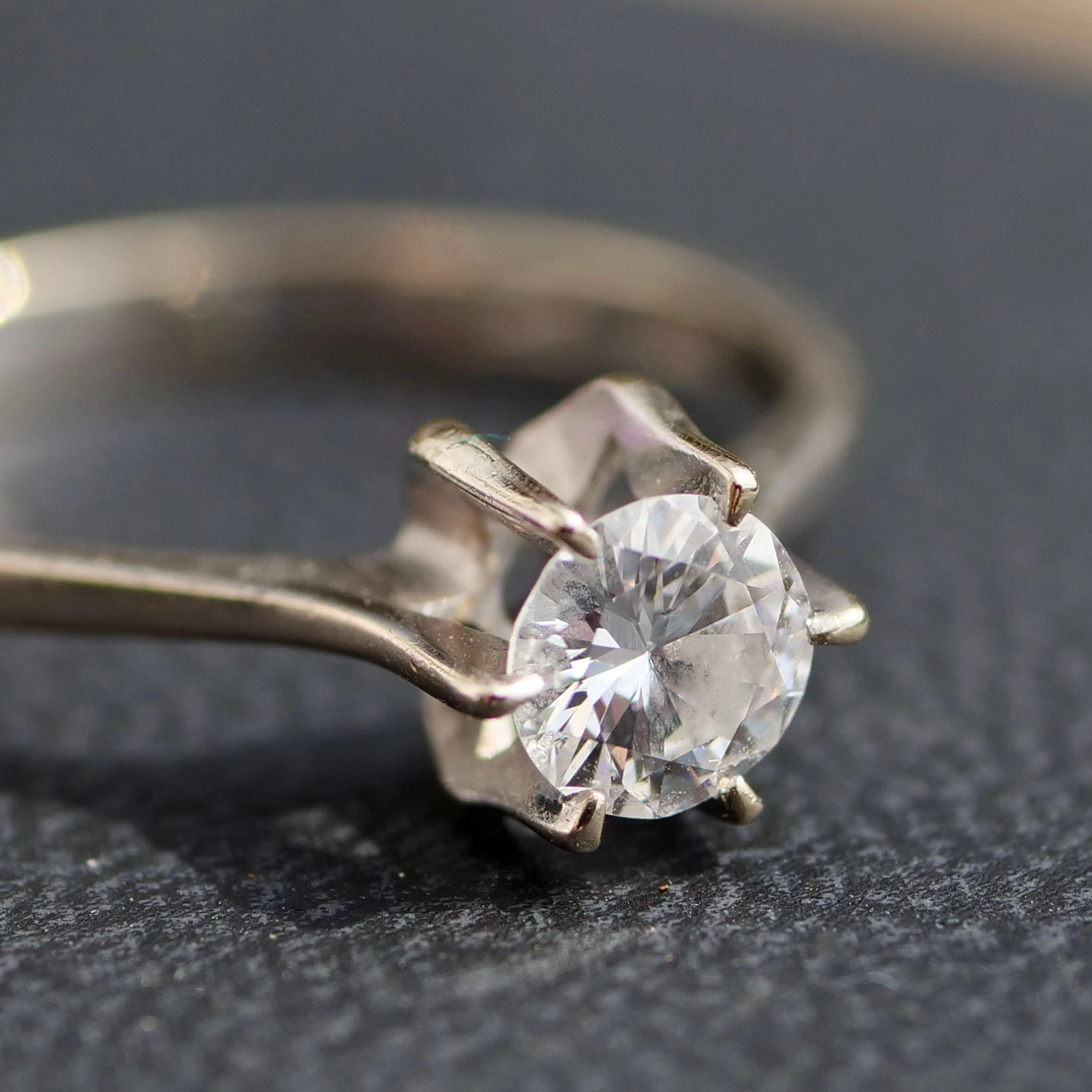 Brillant Ring 0.45 ct W / VS 585 Weissgold Vintage um 1980