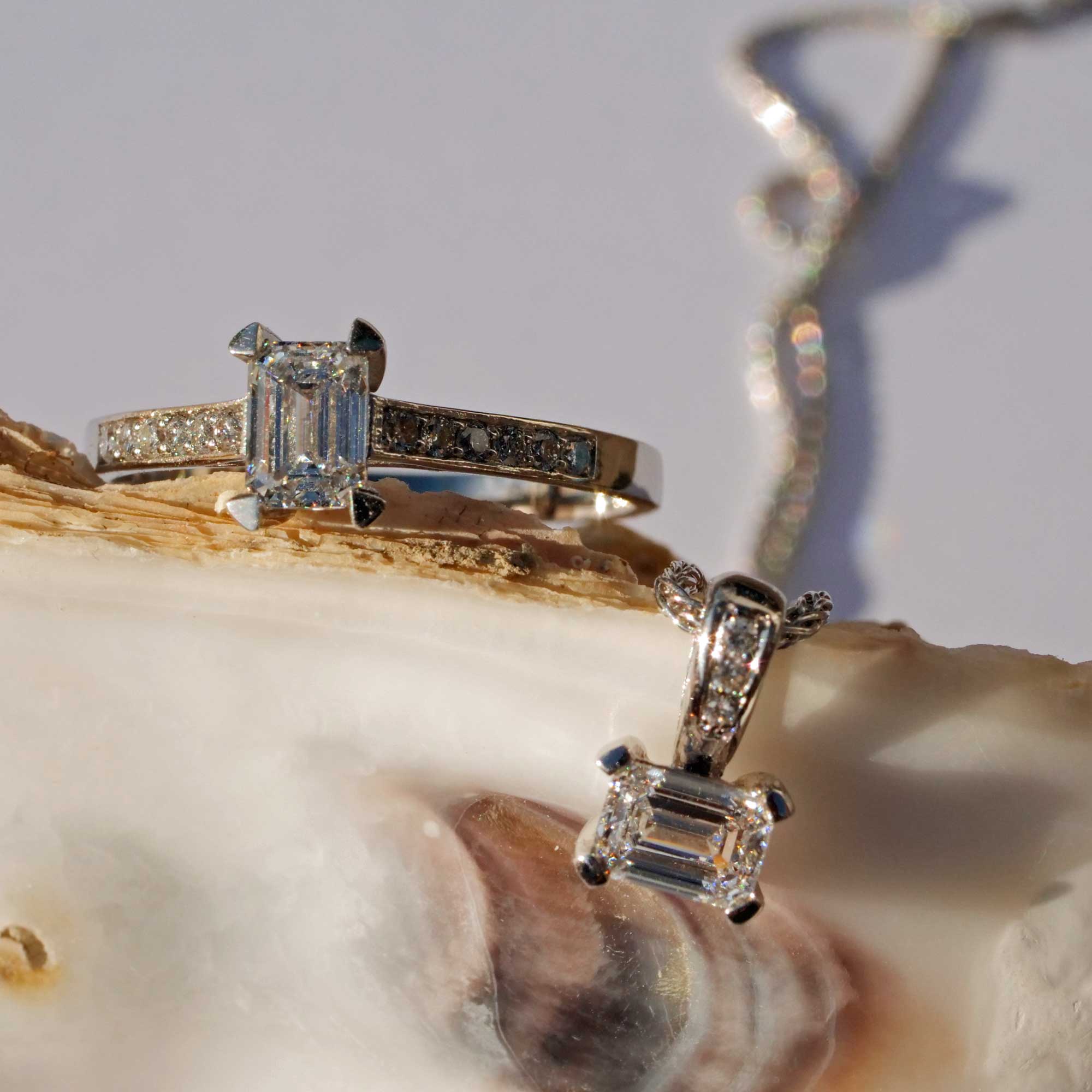 Emeraldcut Diamant Ring 0.64 ct D VS2 Silhouette Bentner GIA Zertifikat 950er Platin 