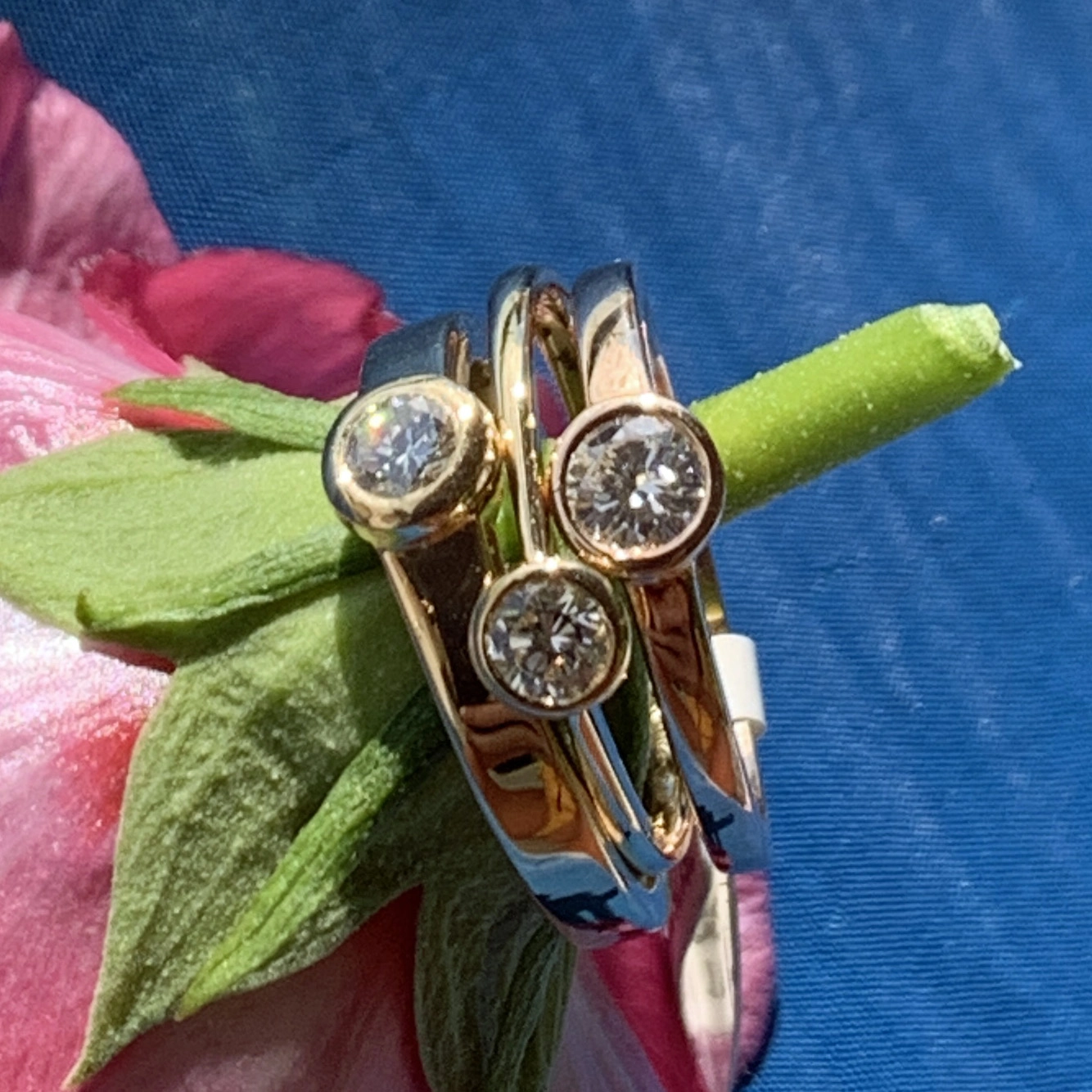 Solitär Brillant Ring 0.23 ct TCR VVS2 750er Gelbgold 3,9 mm D. tolle Brillanz