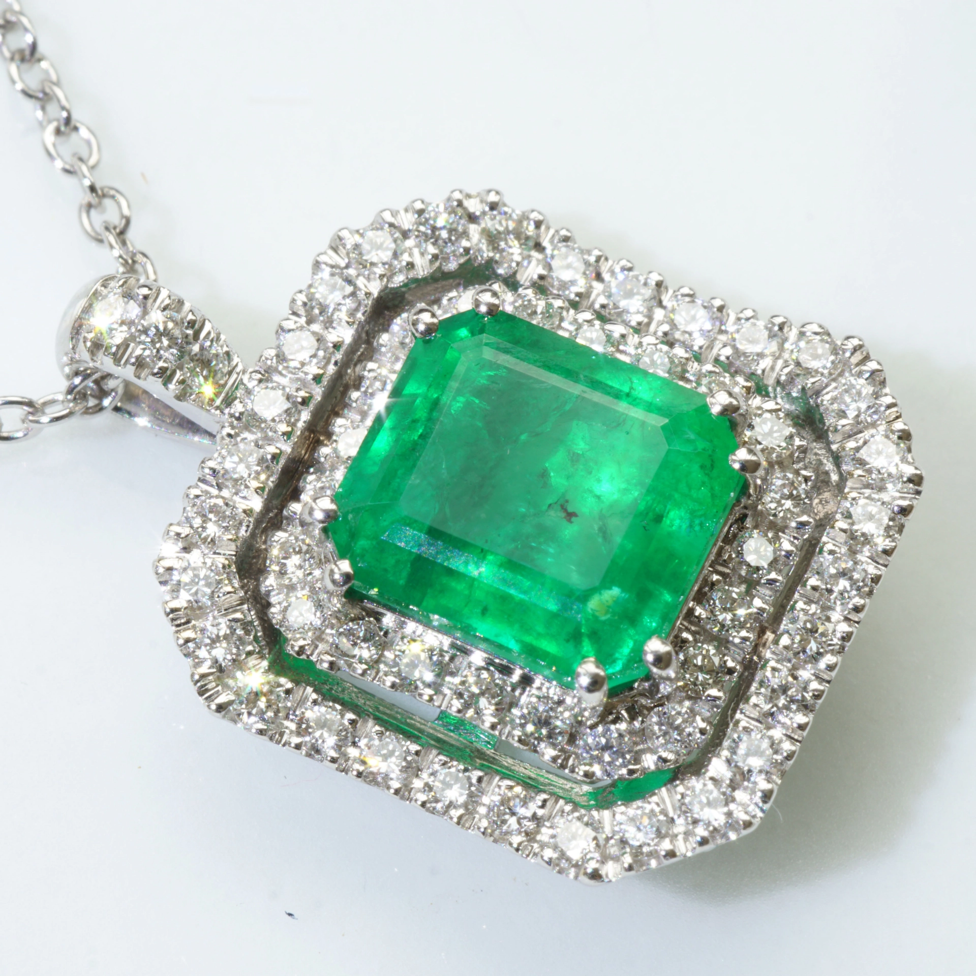 Smaragd Brillant Anhänger mit Kette 750er Weissgold 2.13 ct Panjshir/Afghanistan
