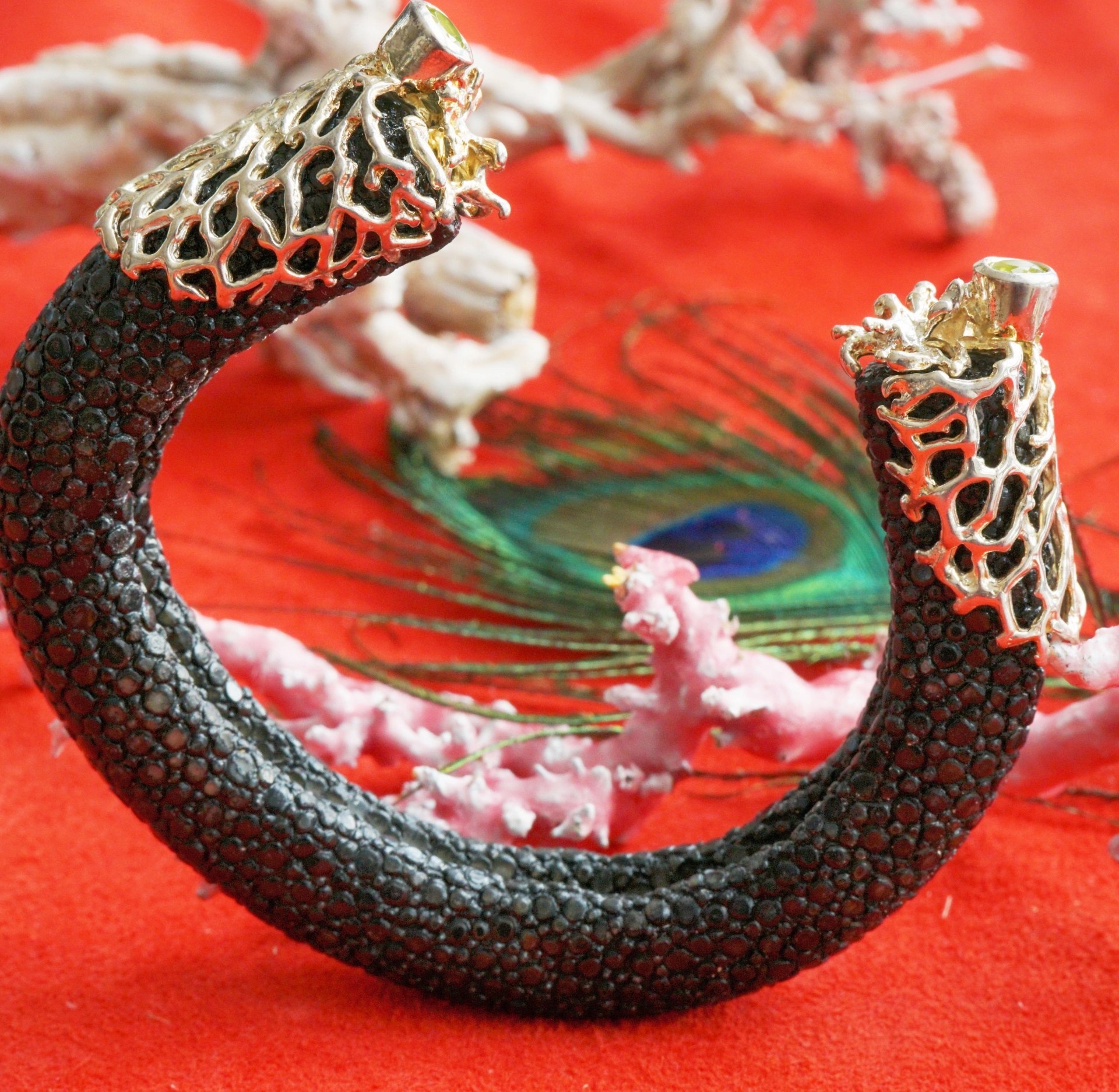 Designer ROCHENLEDER Armreif Silber Peridot