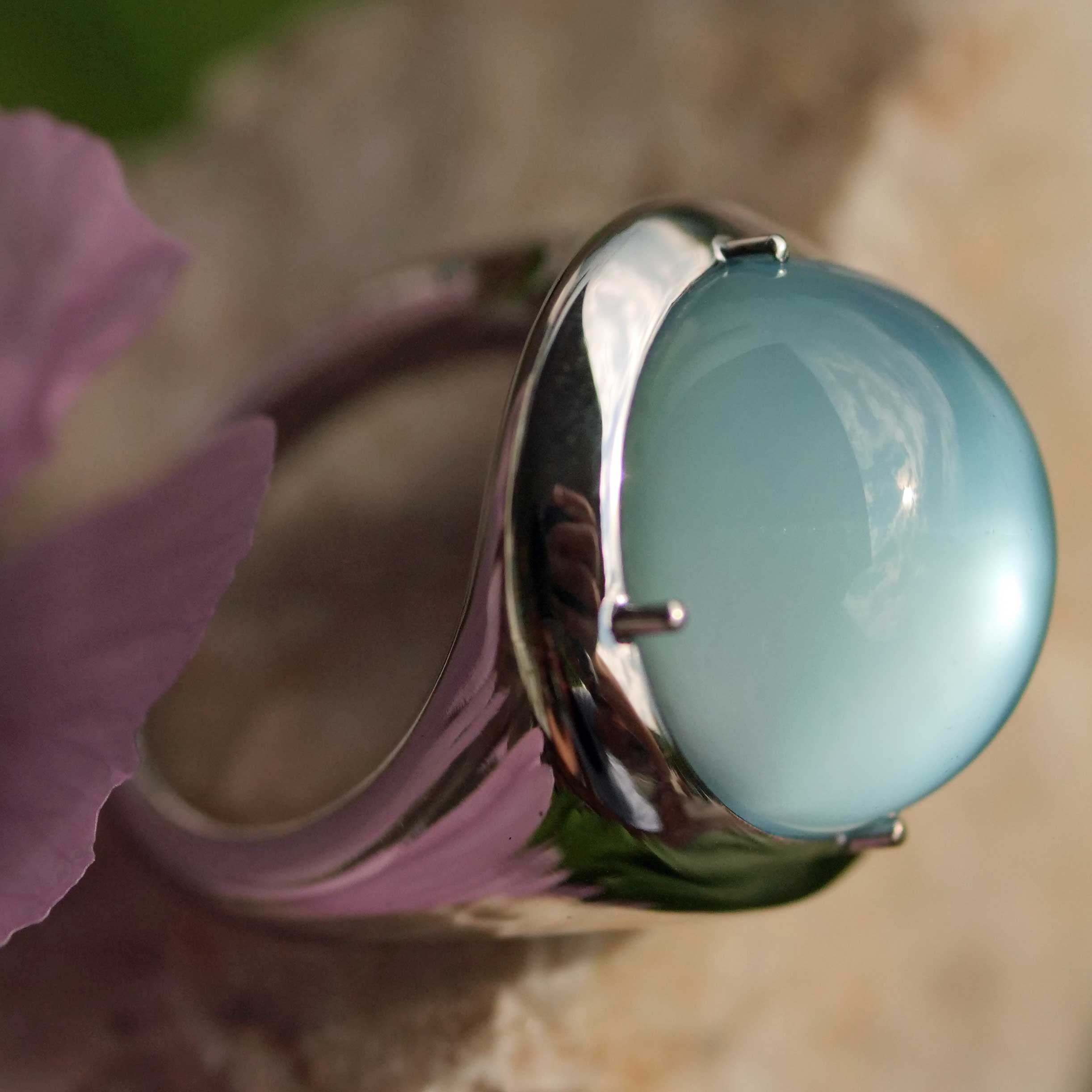 Moderner Blautopas Perlmut Ring 750er Weissgold skyblue Bubble 20 mm Durchmesser 