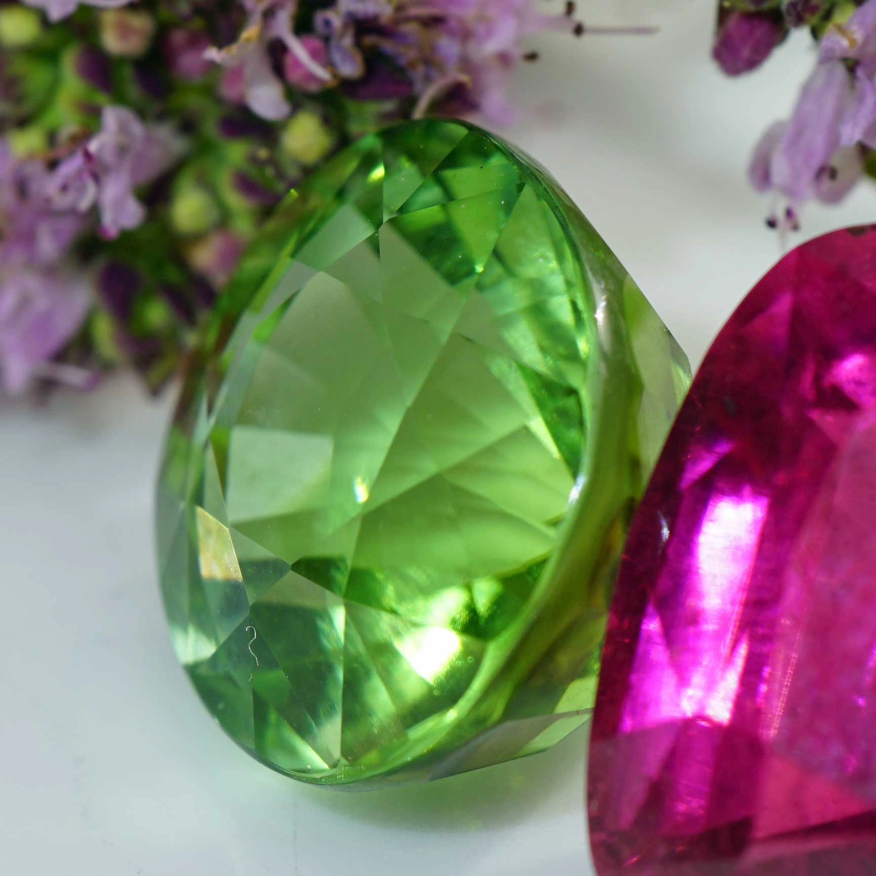 Rubellit der Extraklasse AAA+  23.10 ct Afghanistan Rubylight rot-pink mit unglaublicher Leuchtkraft