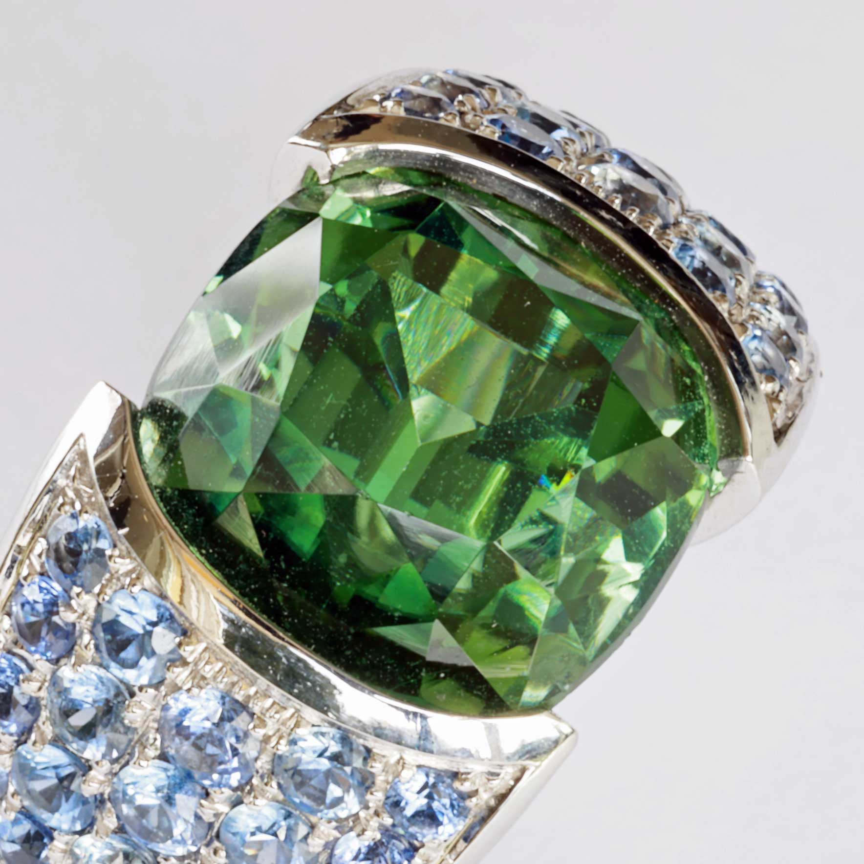 Lagoon Green Turmalin Saphir Brillant Ring 750er Weissgold Afghanistan 12.56 ct AAA+