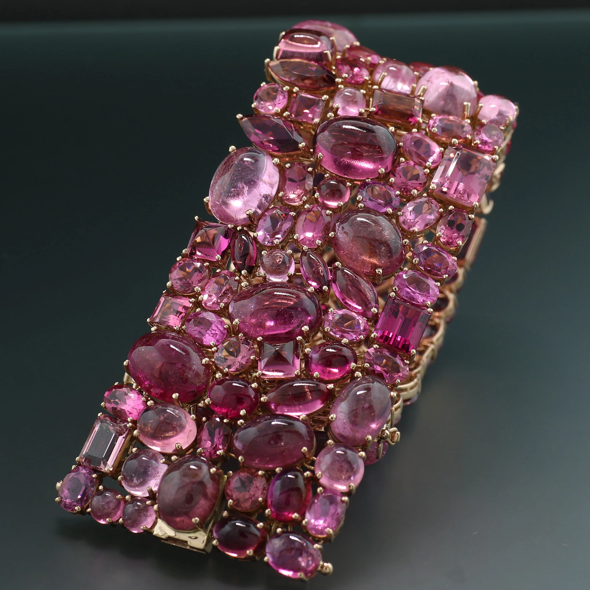 Turmalin Armband 233 carat in 750er Gelbgold