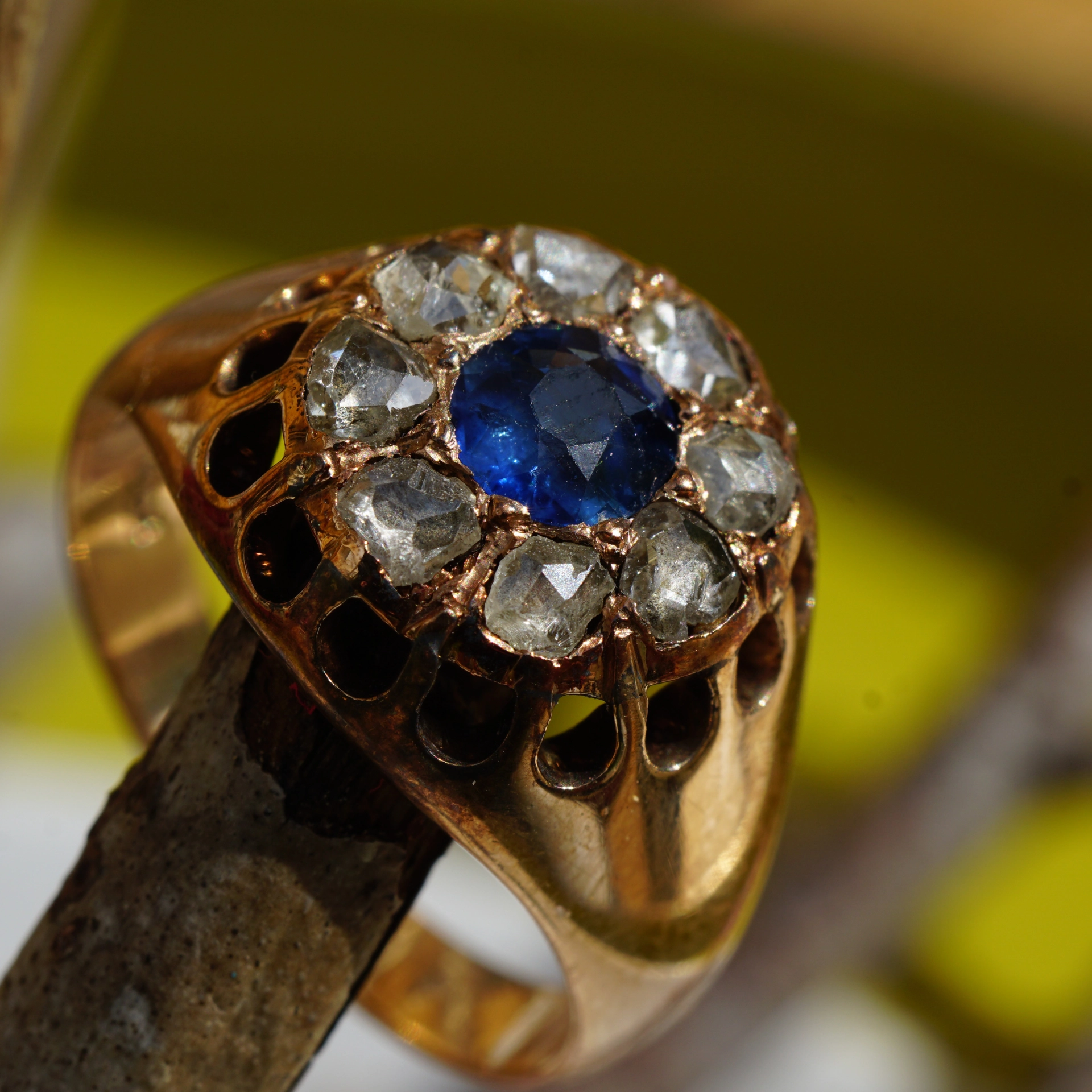 Saphir Diamant Ring 585er Rosegold um 1900 aus dem Jugendstil Art nouveau