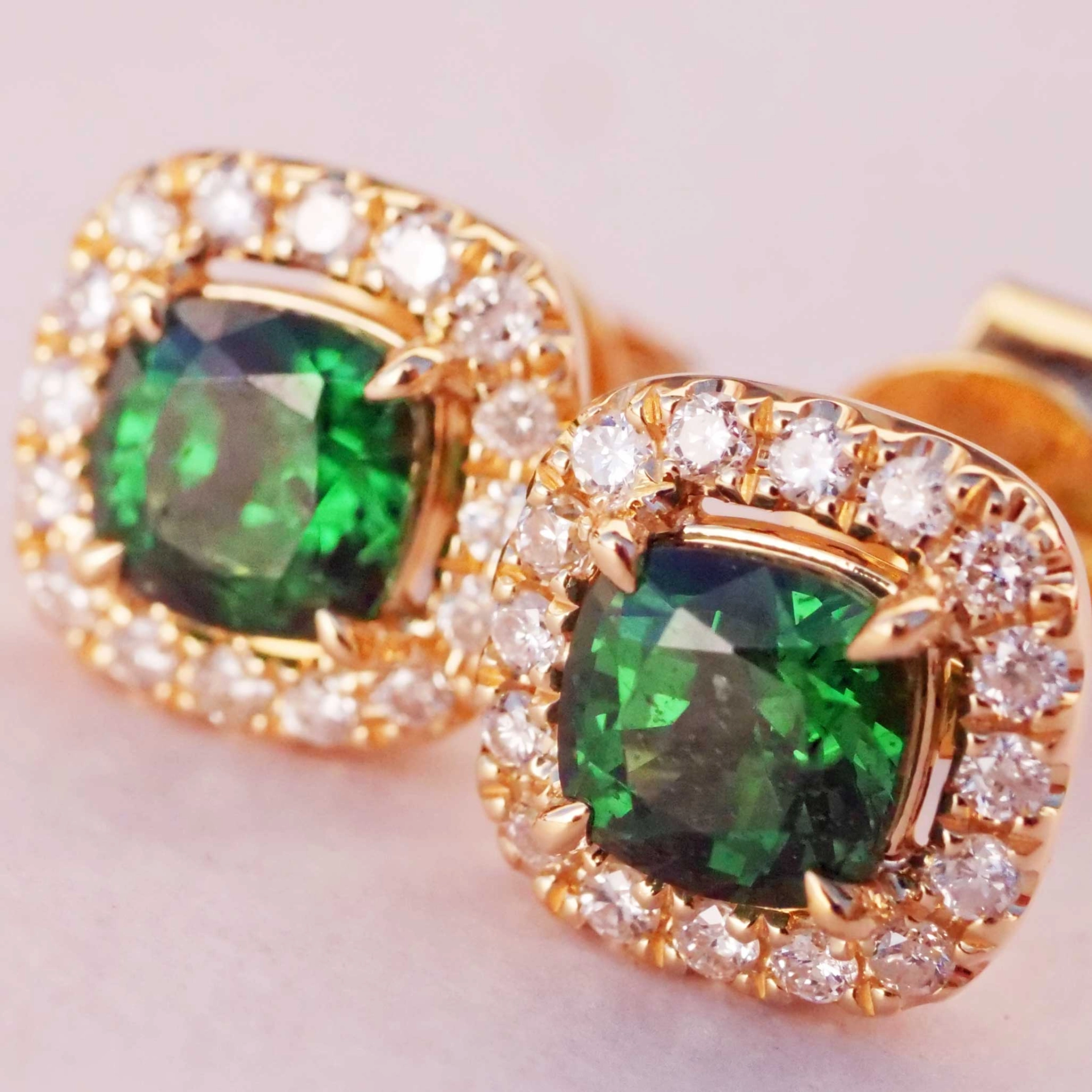 Tsavorith Brillant Ohrstecker 750er Gelbgold 1.42 ct 0.25 ct ...mit der gewaltigen Leuchtkraft