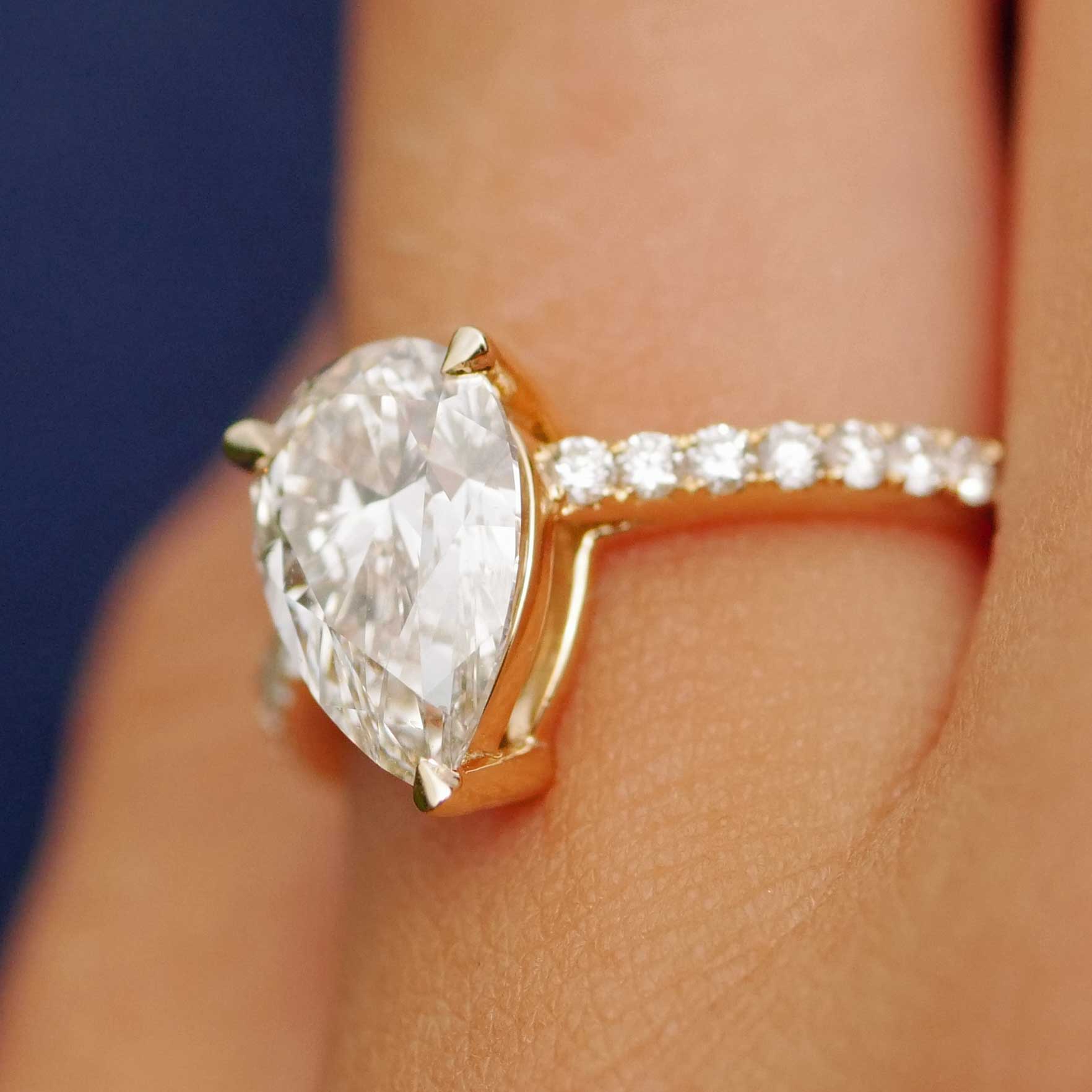 Brillant Ring 2.65 ct TW VS Labor Diamant in 585er Gelbgold.... für ein Bruchteil des Naturdiamant Preises  