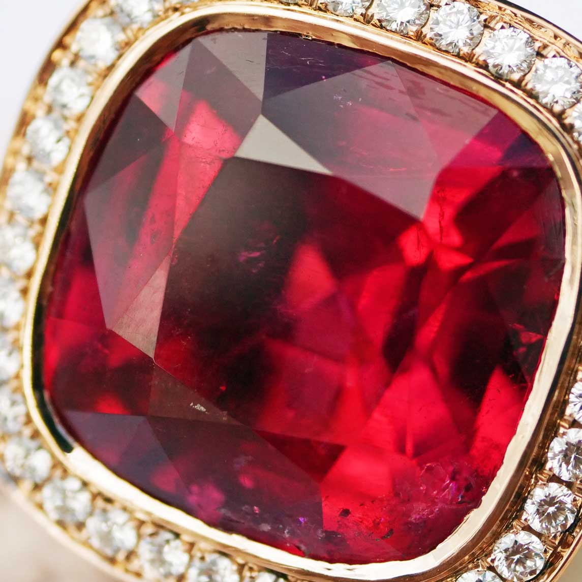 Rubellit Brillant Ring der Extraklasse AAA+  23.10 ct Afghanistan  rot-pink unglaubliche Leuchtkraft 750er Rosegold