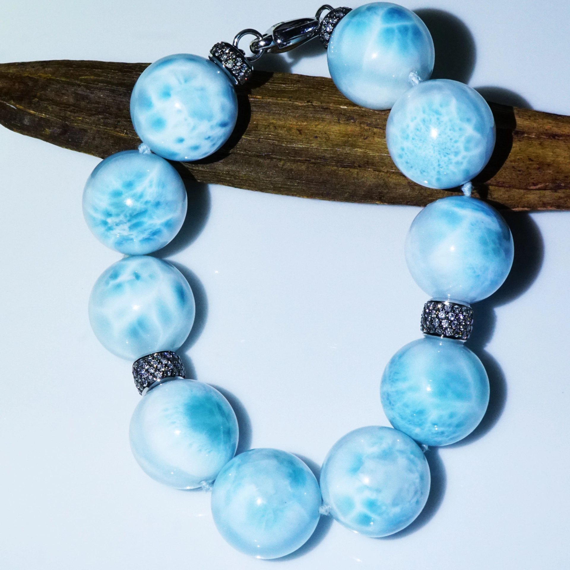 Larimar Brillant Armband 750er Weissgold..eine blau-weisse bewolkte Versuchung...20 mm Kugeln in AAA