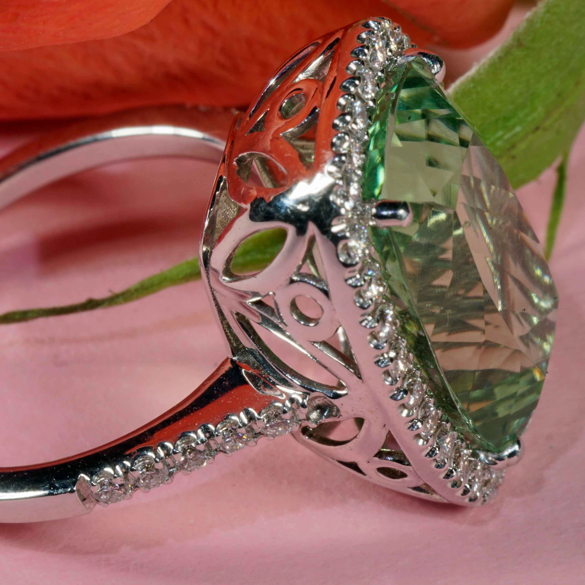 Mint Turmalin Brillant Ring 750er Weissgold 12.61 ct  0.46...groß und Seafoam ist der Farbhit