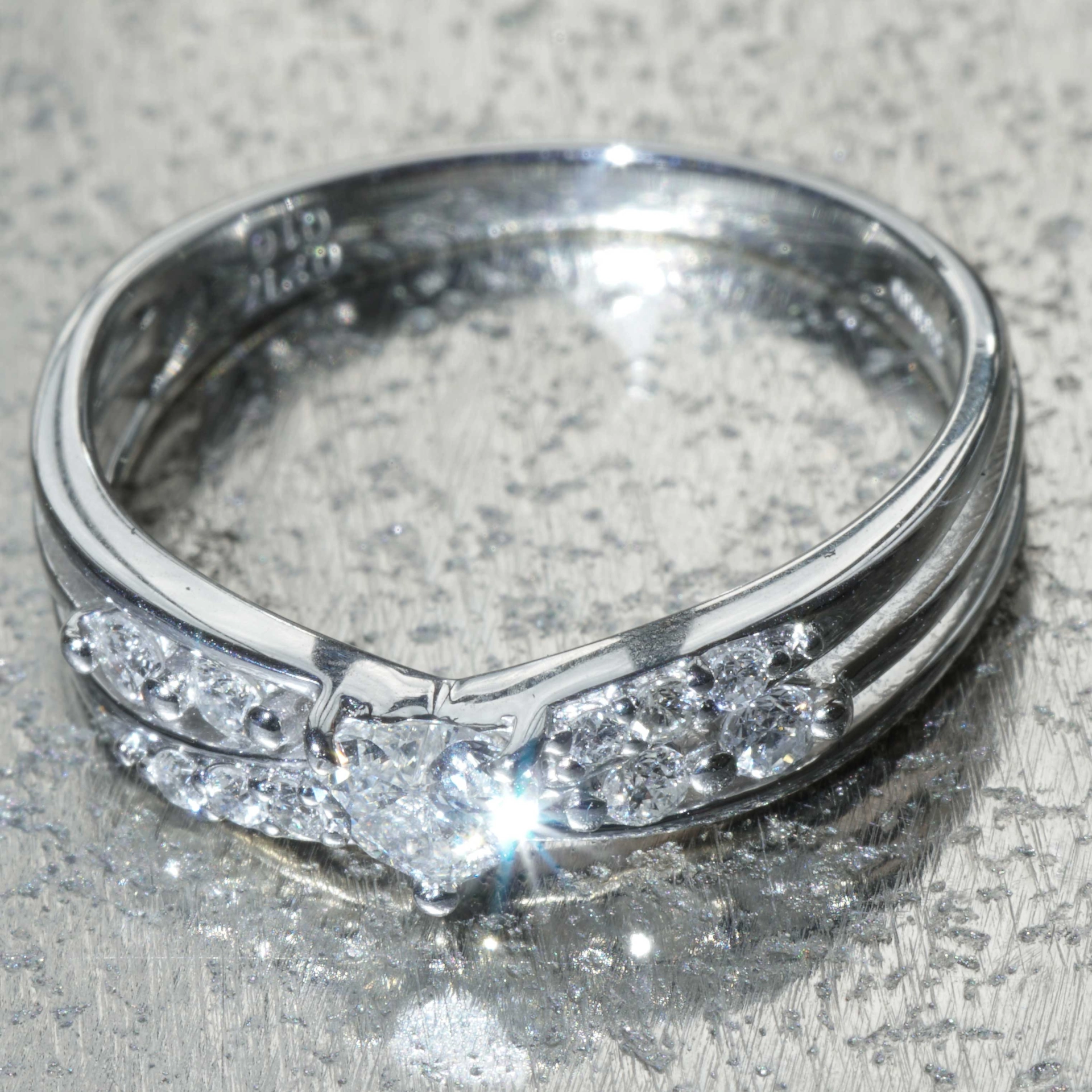 Diamant Herz Brillant Ring 0.217 ct 0.16 ct TW / SI 900er Platin....Love me....
