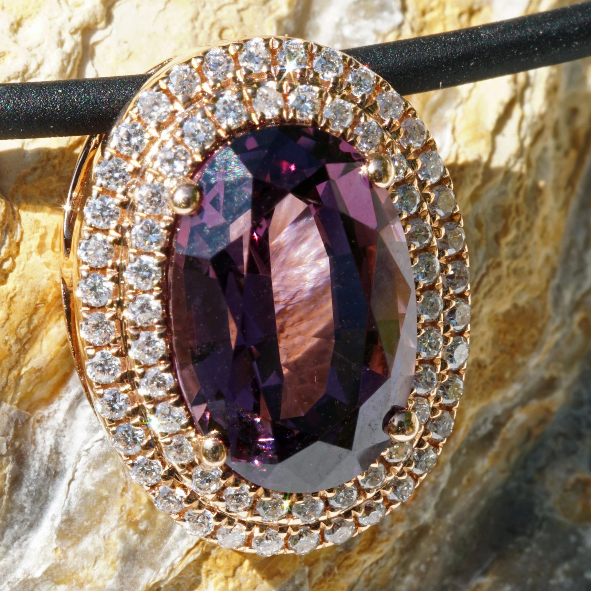 Spinell Brillant Anhänger 2.57 ct 0.19 ct violett Mine Tansania unbehandelt TOPQUALITÄT 750er Rosego