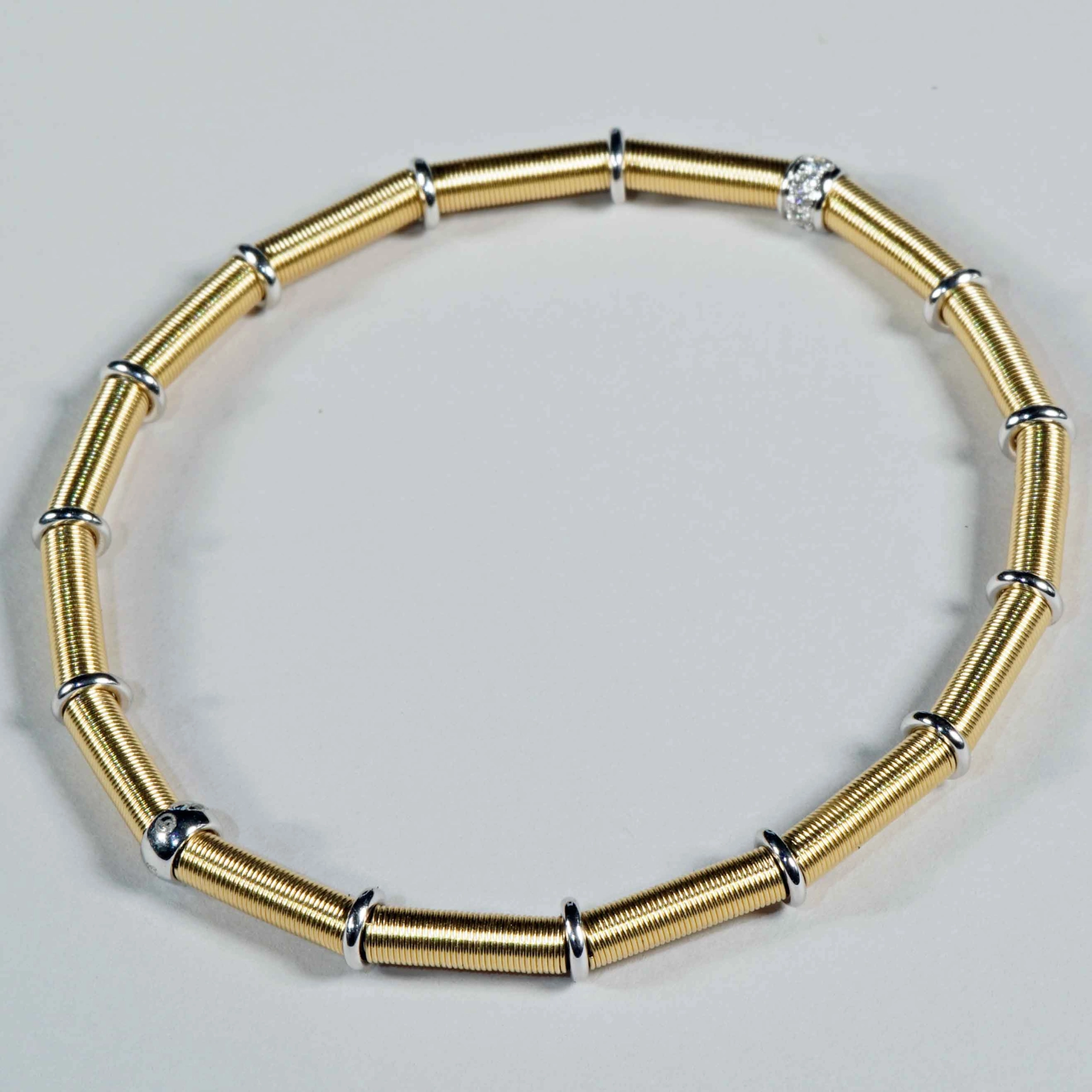 Brillant Armband IVY in 750er Gelb-/Weissgold 0.08 ct TW SI von Silhouette Schmuck Bentner
