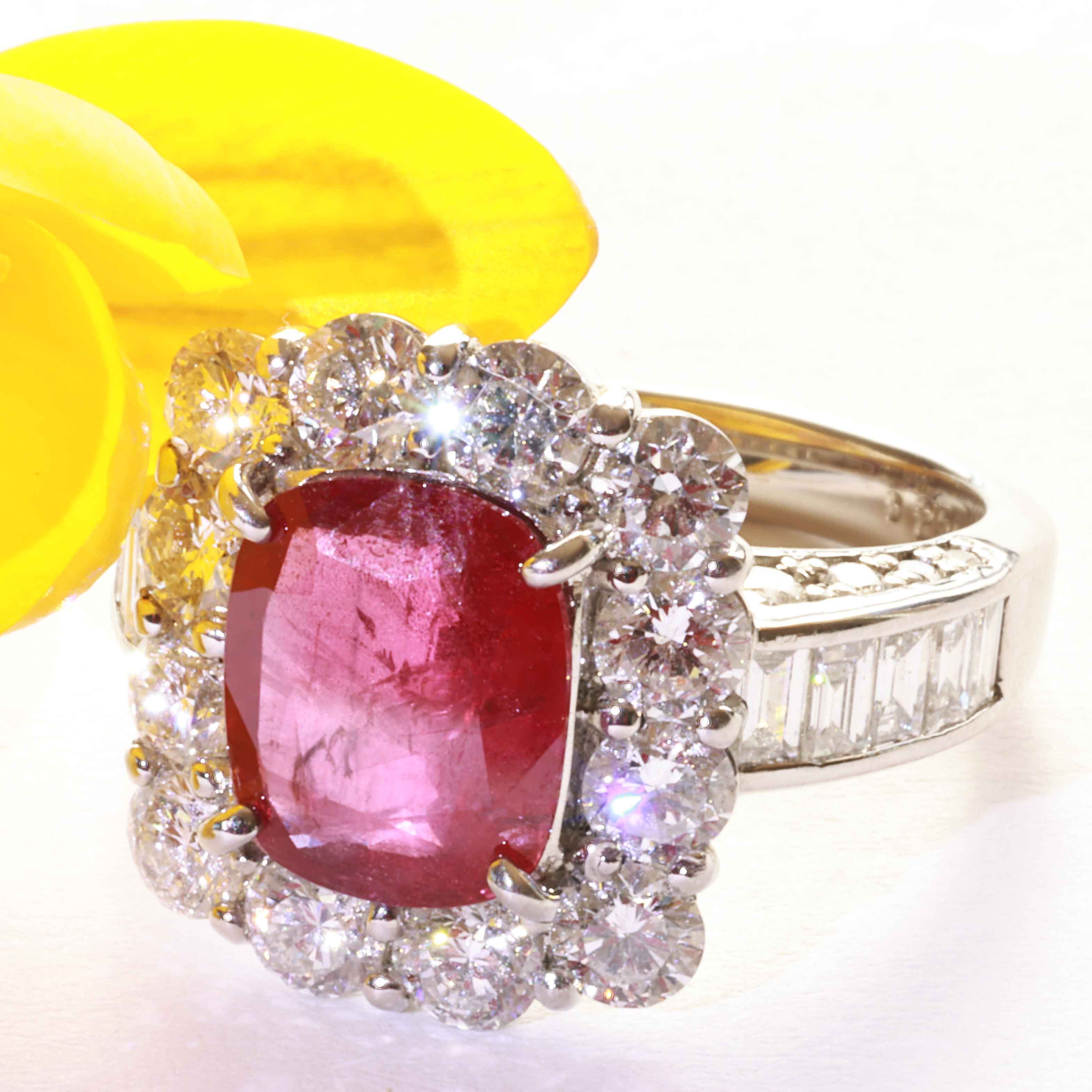 Unerhitzter Burma Rubin Brillant Ring 2.60 ct 2.38 ct Myanmar 950er Platin GRS Zertifikat