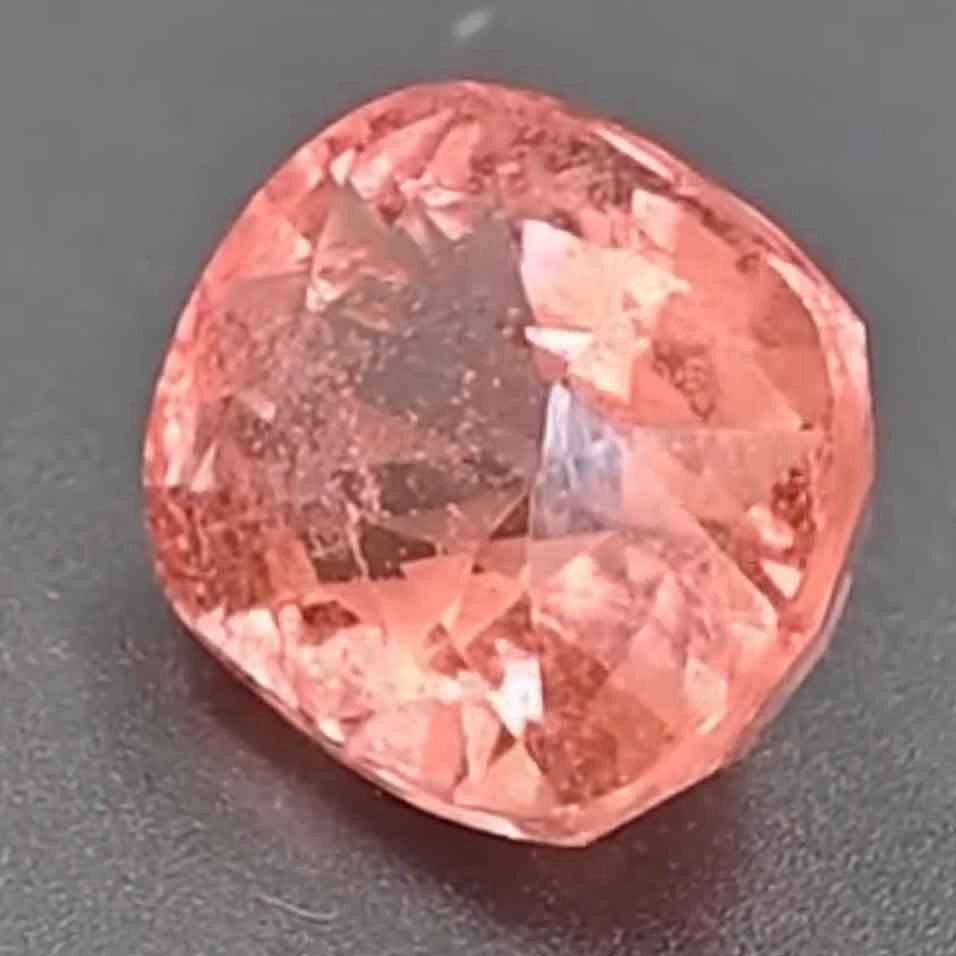 Hackmanit  der Superklasse 4.7 ct  unerhitzt unbehandelt sehr selten Sammler Edelstein