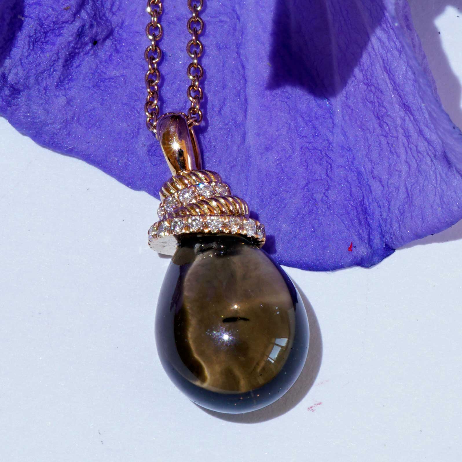 Für Segler...Rauchquarz Brillant Anhänger mit Kette 750er Rosegold...zarte Knotenform mit Drop 