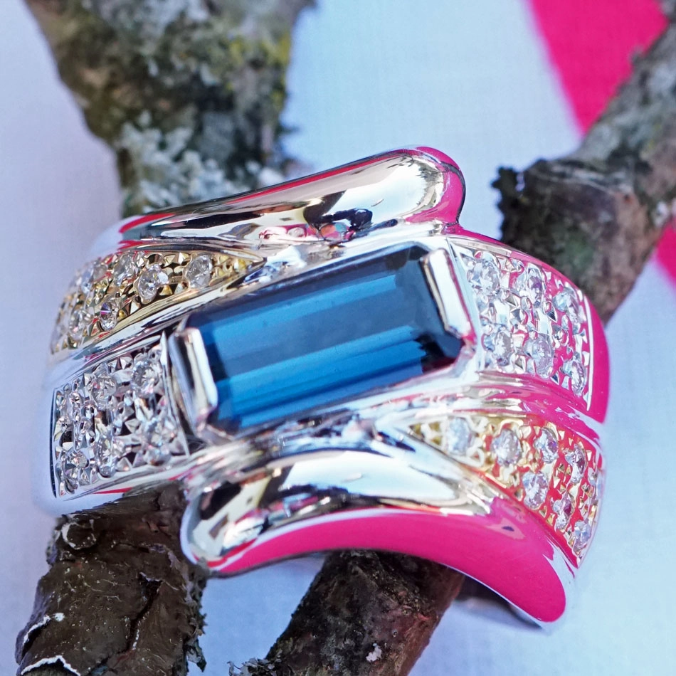 Indigolith Turmalin Brillant Ring 750er Weißgold 1.55 ct 0.35 ct