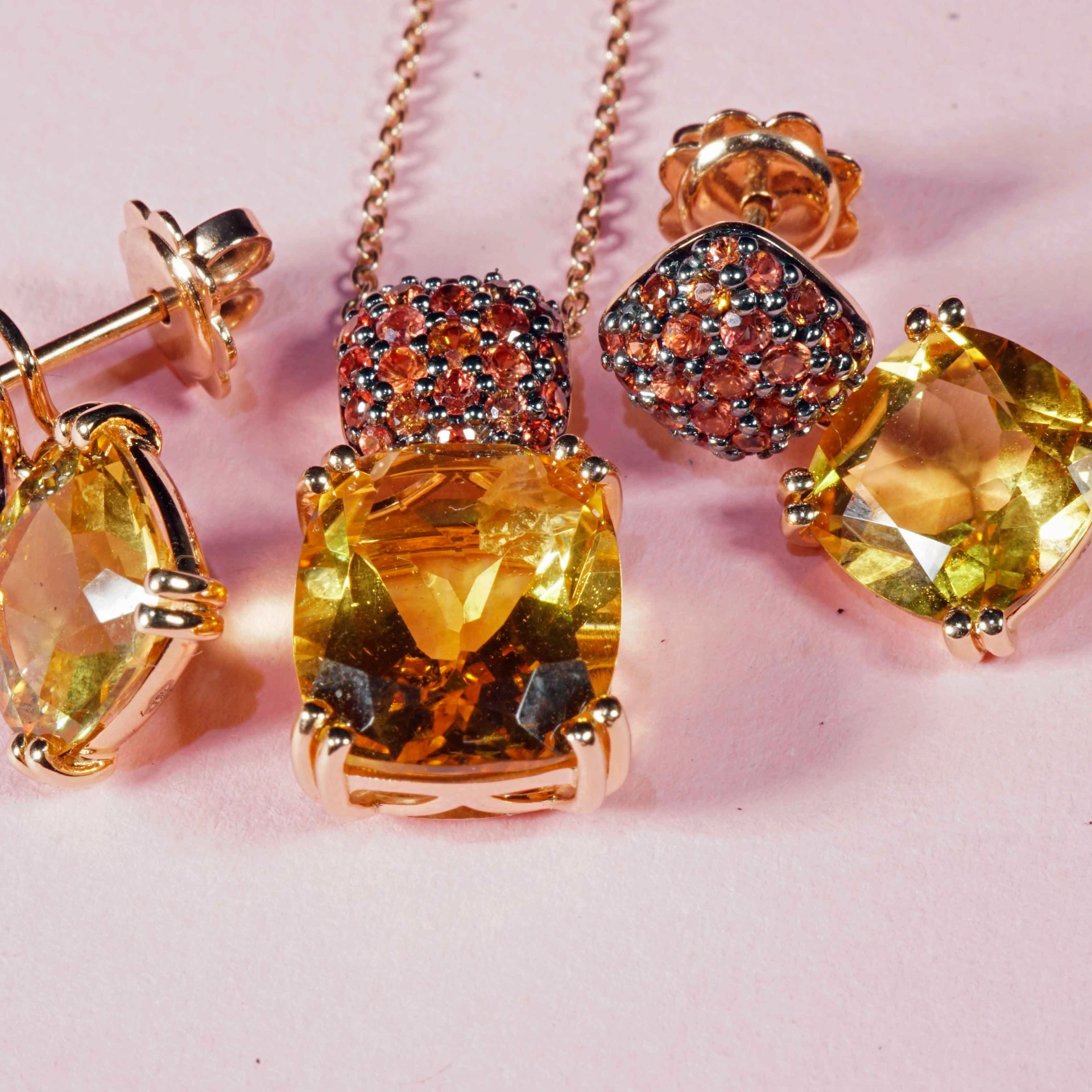 Collier Citrin Saphir 750er Rosegold...so edel und verzaubert den Tag....4.64 ct 0.42 ct