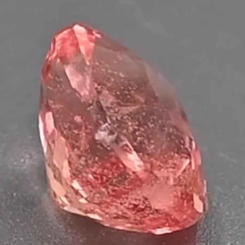 Hackmanit  der Superklasse 4.7 ct  unerhitzt unbehandelt sehr selten Sammler Edelstein