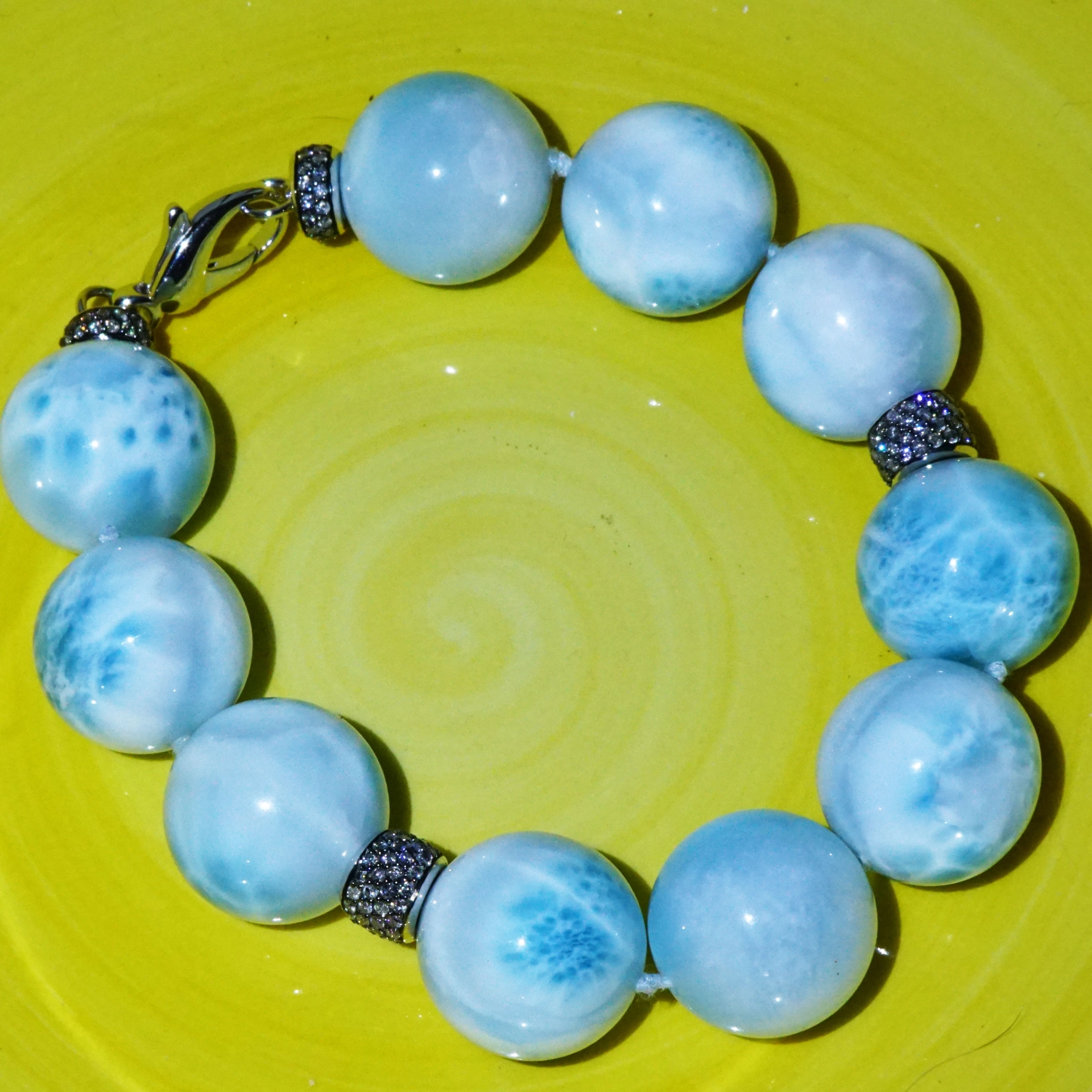 Larimar Brillant Armband 750er Weissgold..eine blau-weisse bewolkte Versuchung...20 mm Kugeln in AAA