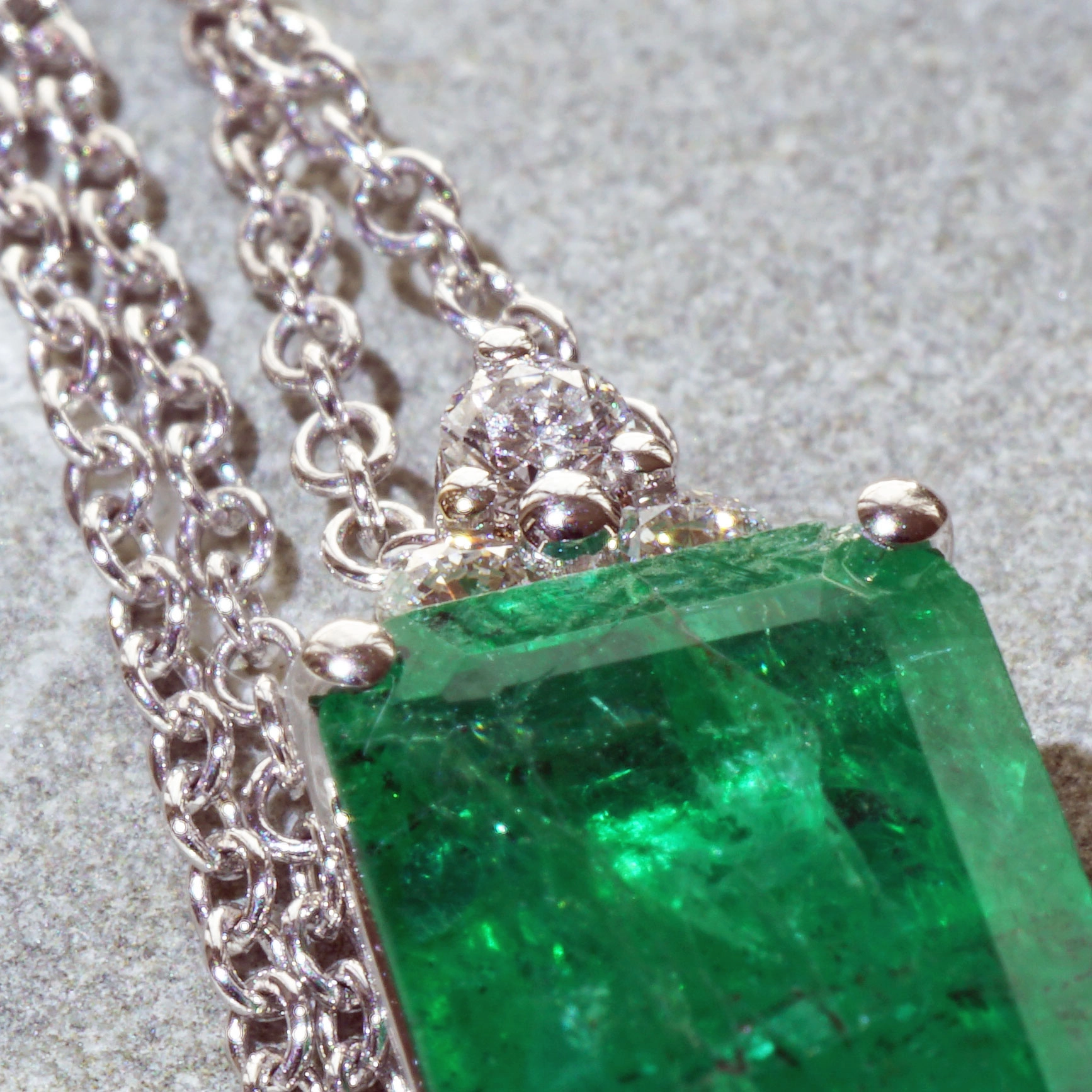 Smaragd Brillant Anhänger m. Kette 750er Weissgold 3.09 ct Sambia /Afrika