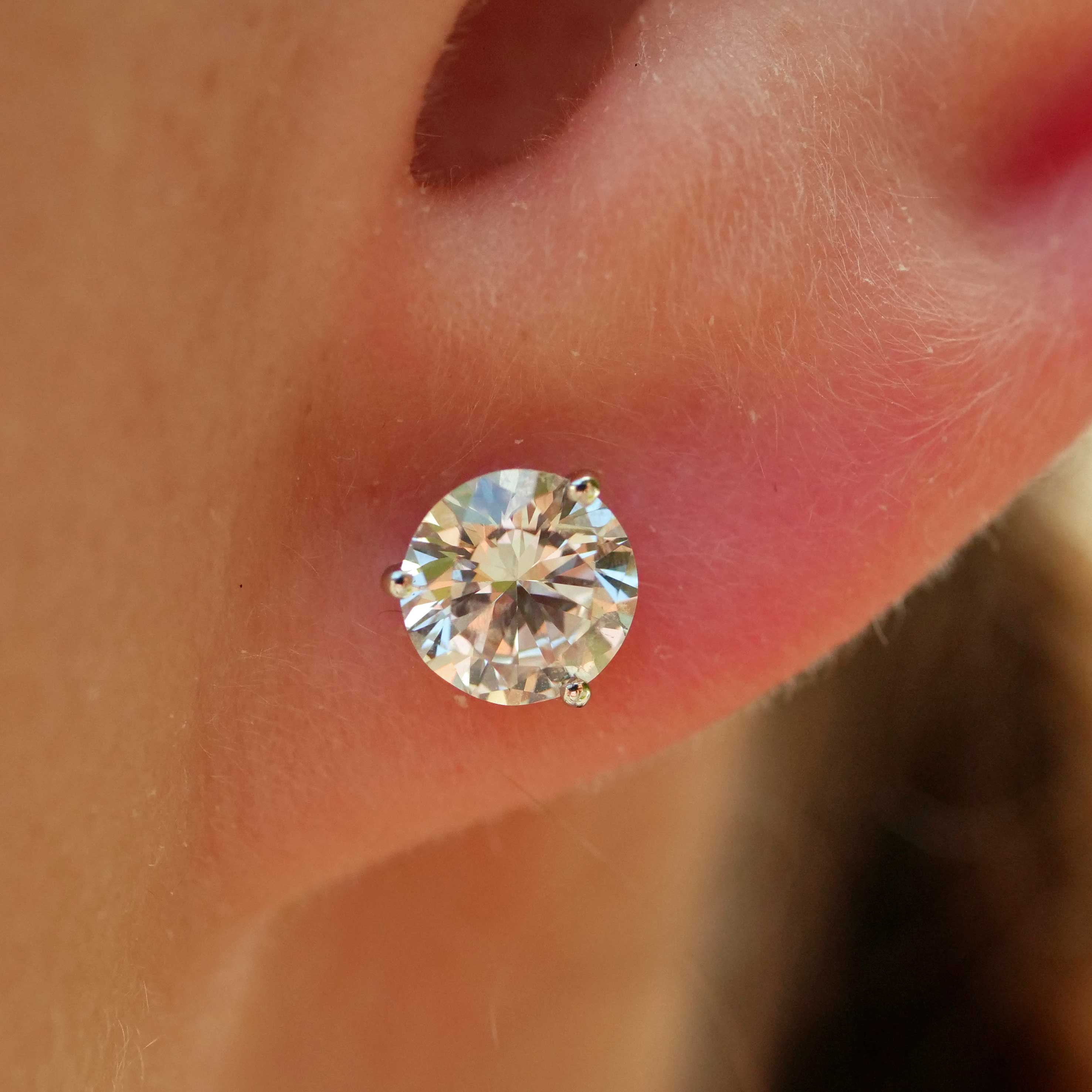 Brillant Ohrstecker total 1.43 ct Labor Diamanten in 585er Weissgold.... für ein Bruchteil des Naturdiamant Preises