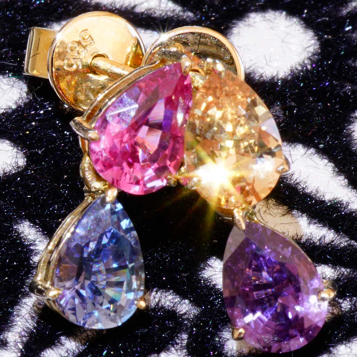 Saphir Ohrhänger 750er Gelbgold aus der Ilakaka Mine Madagascar pink blau aprikot lila NATURFARBE