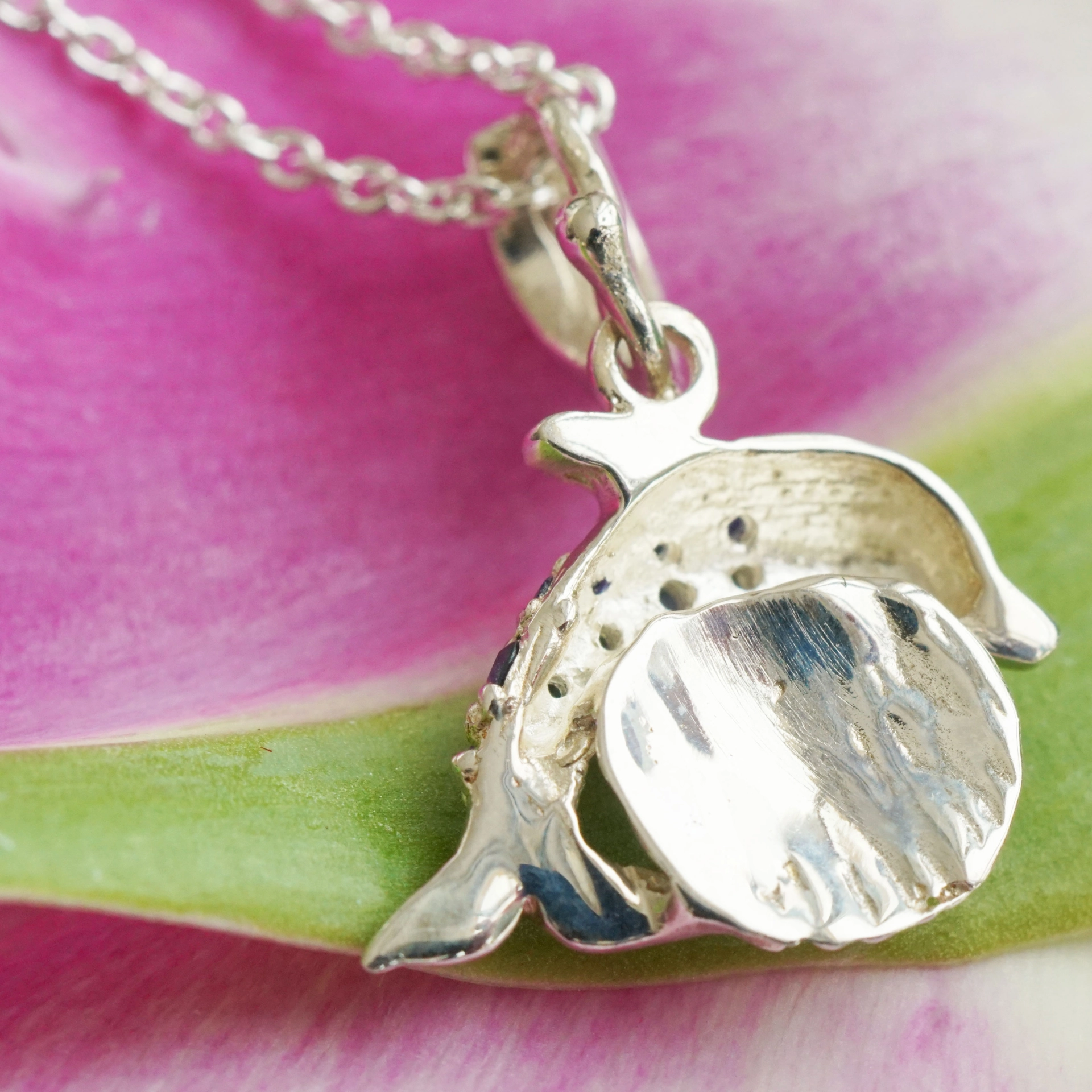 Saphir Delphin Anhänger  925er Silber in Kleinserie angefertigt