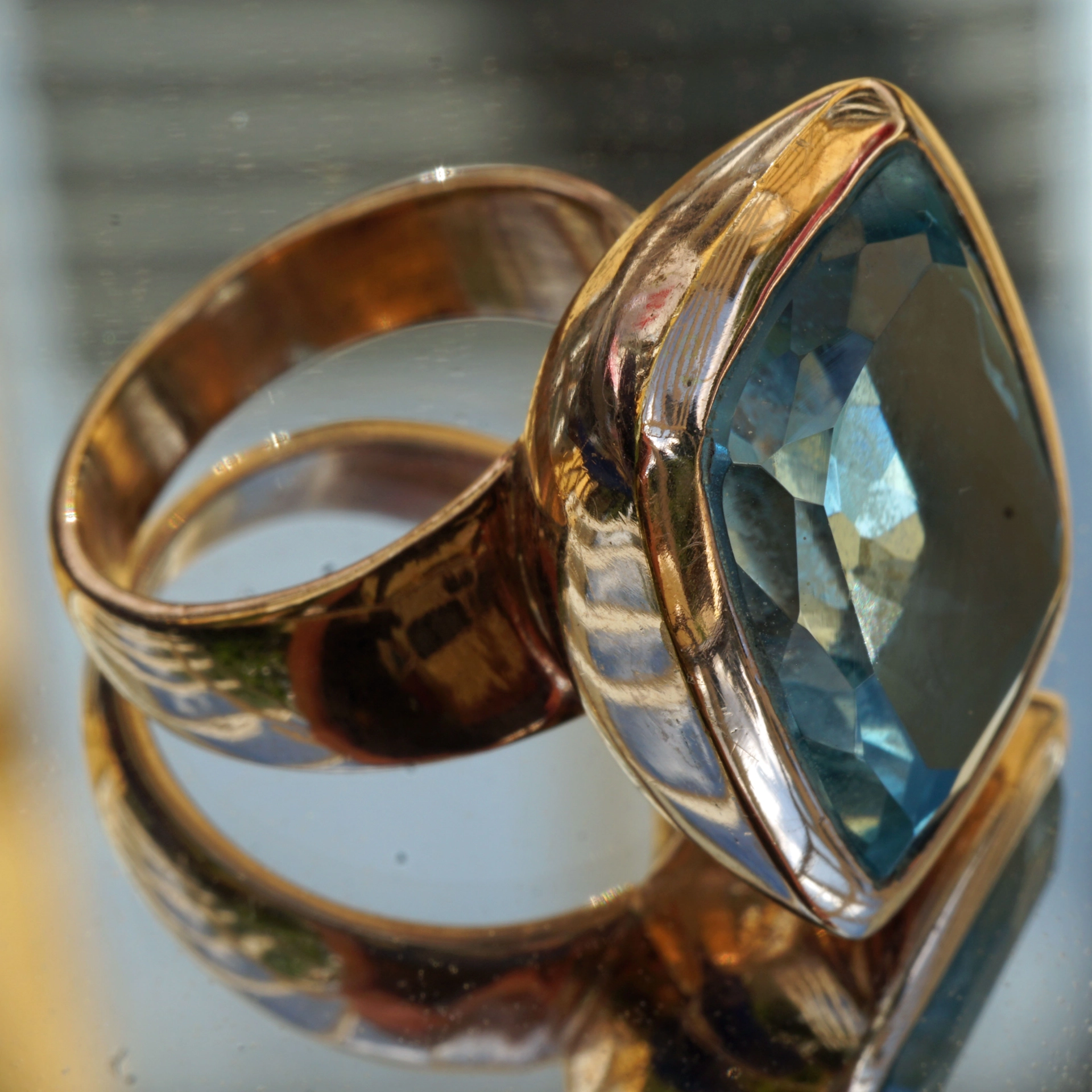 Blautopas Ring rosevergoldet 925er Silber XL Ring im moderen Stil 29 ct