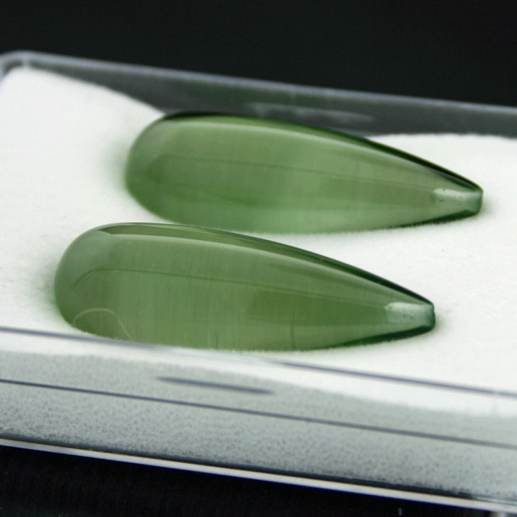 Prasiolith (beh.) Pampel, angebohrt, 30 x 10 mm