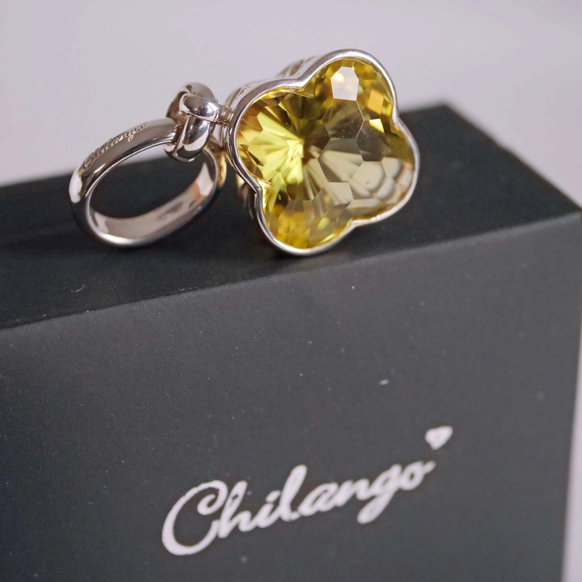 Chilango Anhänger Flower Diamond BR Honey Cut in Lemon Quarz 925er Silber