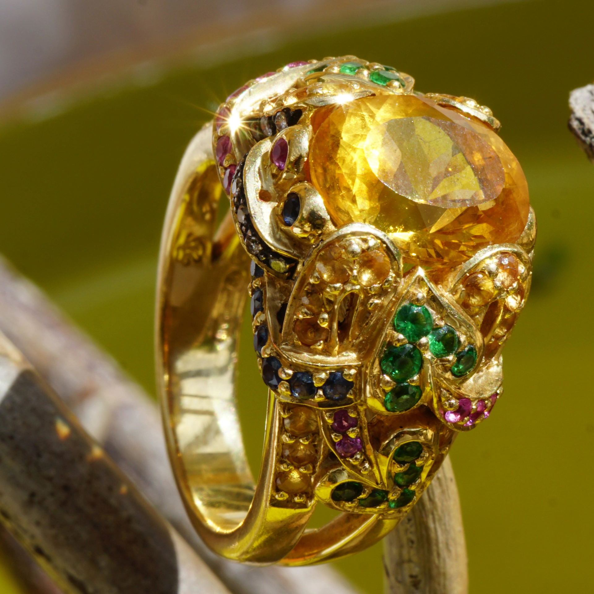 Edelstein Brillant Ring 750er Gelbgold...Phantasia....märchenhaft gestaltet....m. Meisterpunze