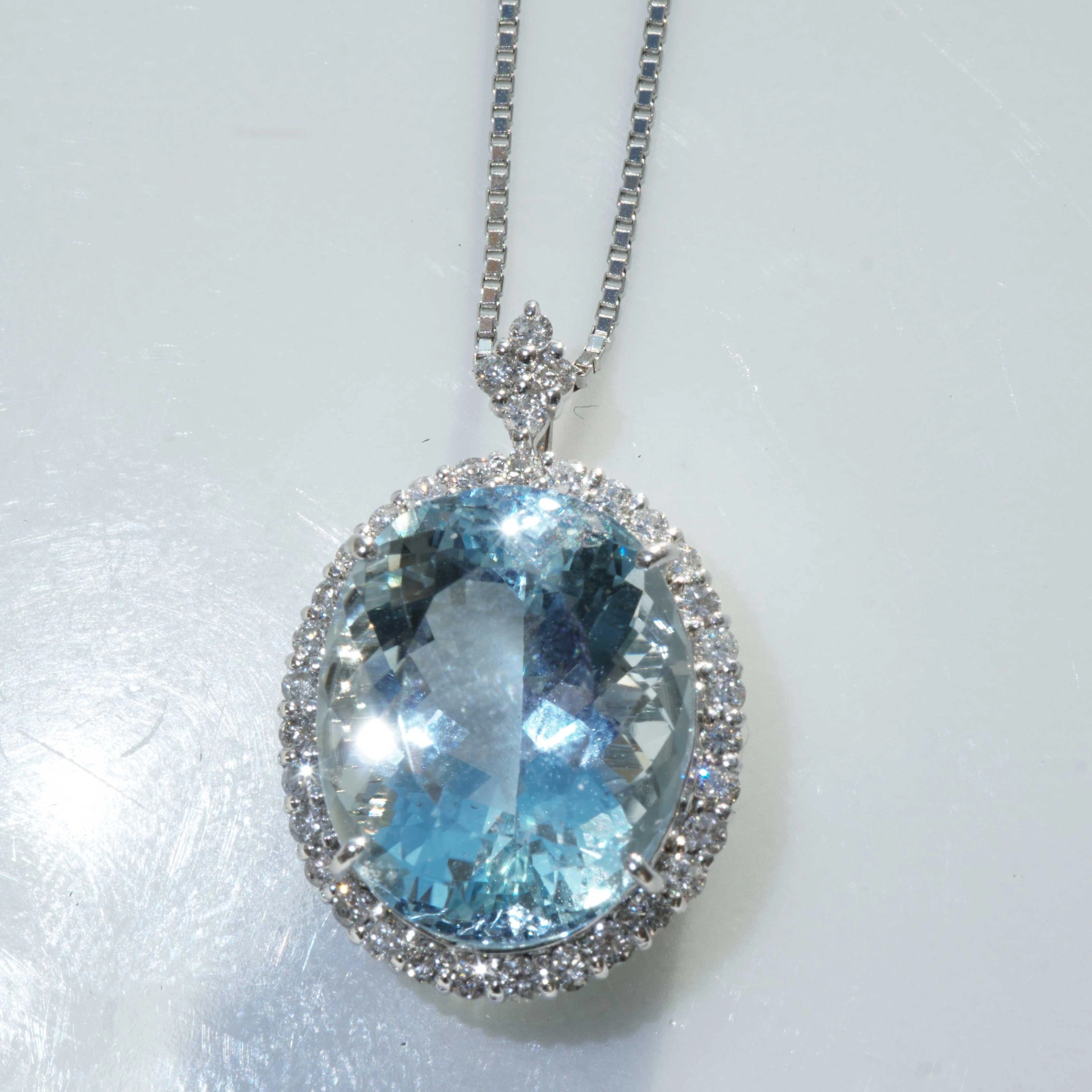 Santa Maria Aquamarin Brillant Anhänger 7.4 ct 0.35 ct Platin 950er mit Kette