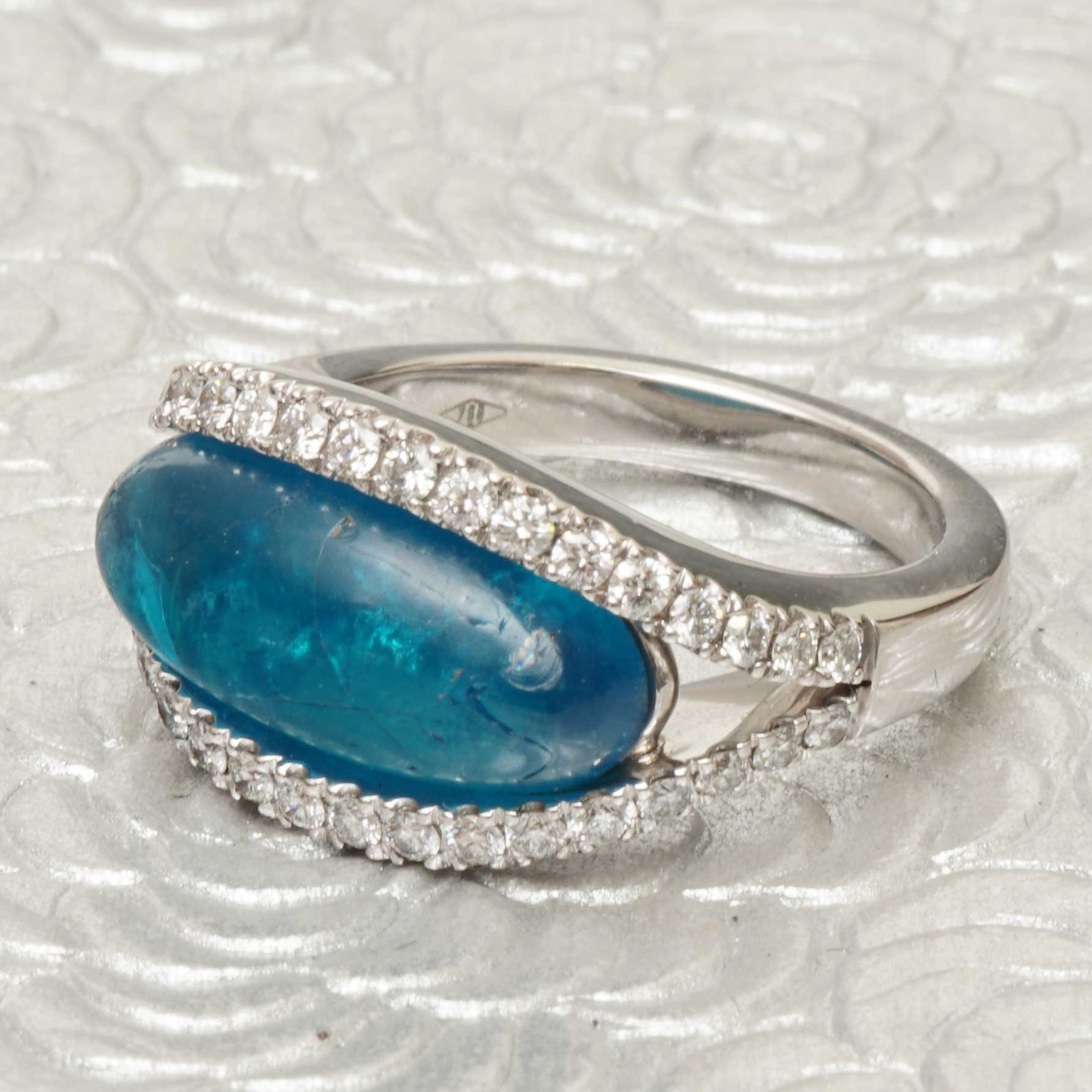 Paraibafarbener Neon Apatit Brillant Ring 750er Weissgold  7.50 0.66 ct TW VS Edelschmiede