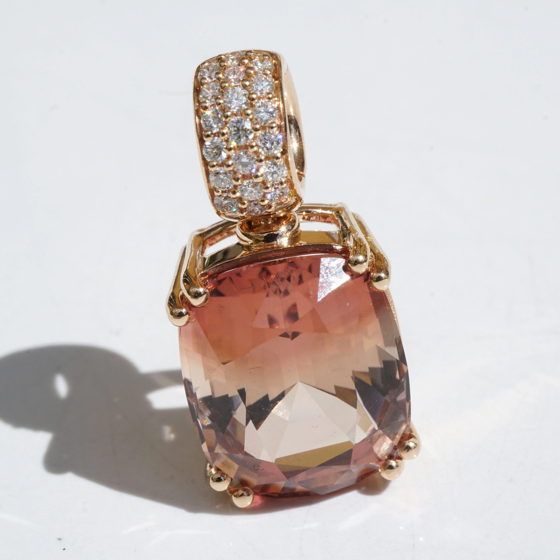 Turmalin Brillant Anhänger in 750er Roségold Sunset Beach Color 9.85 ct Afrika/Kongo