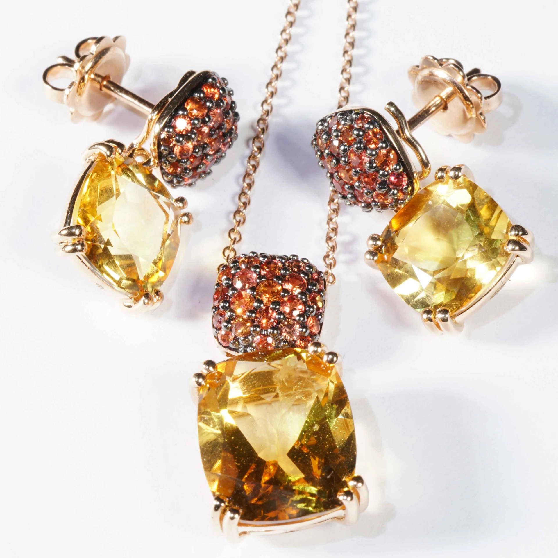 Collier Citrin Saphir 750er Rosegold...so edel und verzaubert den Tag....4.64 ct 0.42 ct