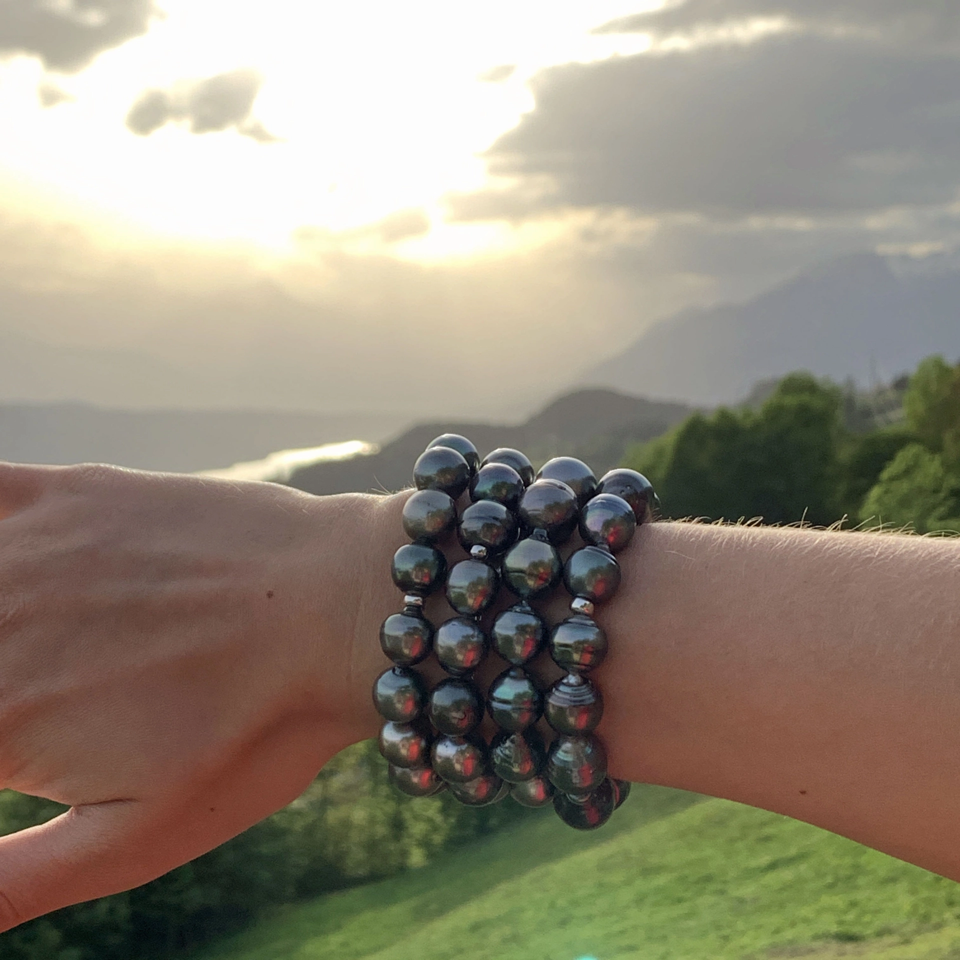 Tahiti Zuchtperl Armband elastisch 12-17 mm barock AA schöner Lüster