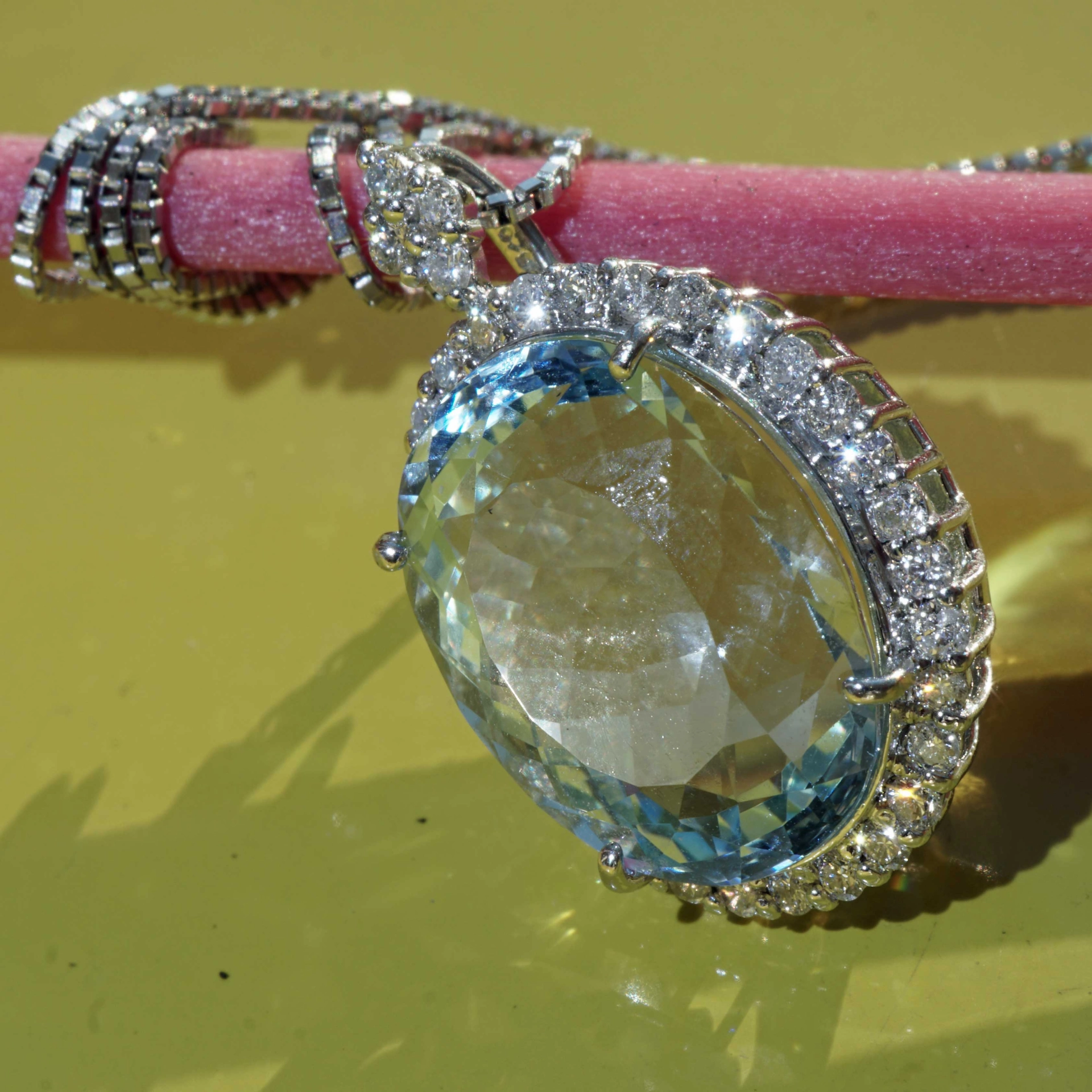 Santa Maria Aquamarin Brillant Anhänger 7.4 ct 0.35 ct Platin 950er mit Kette