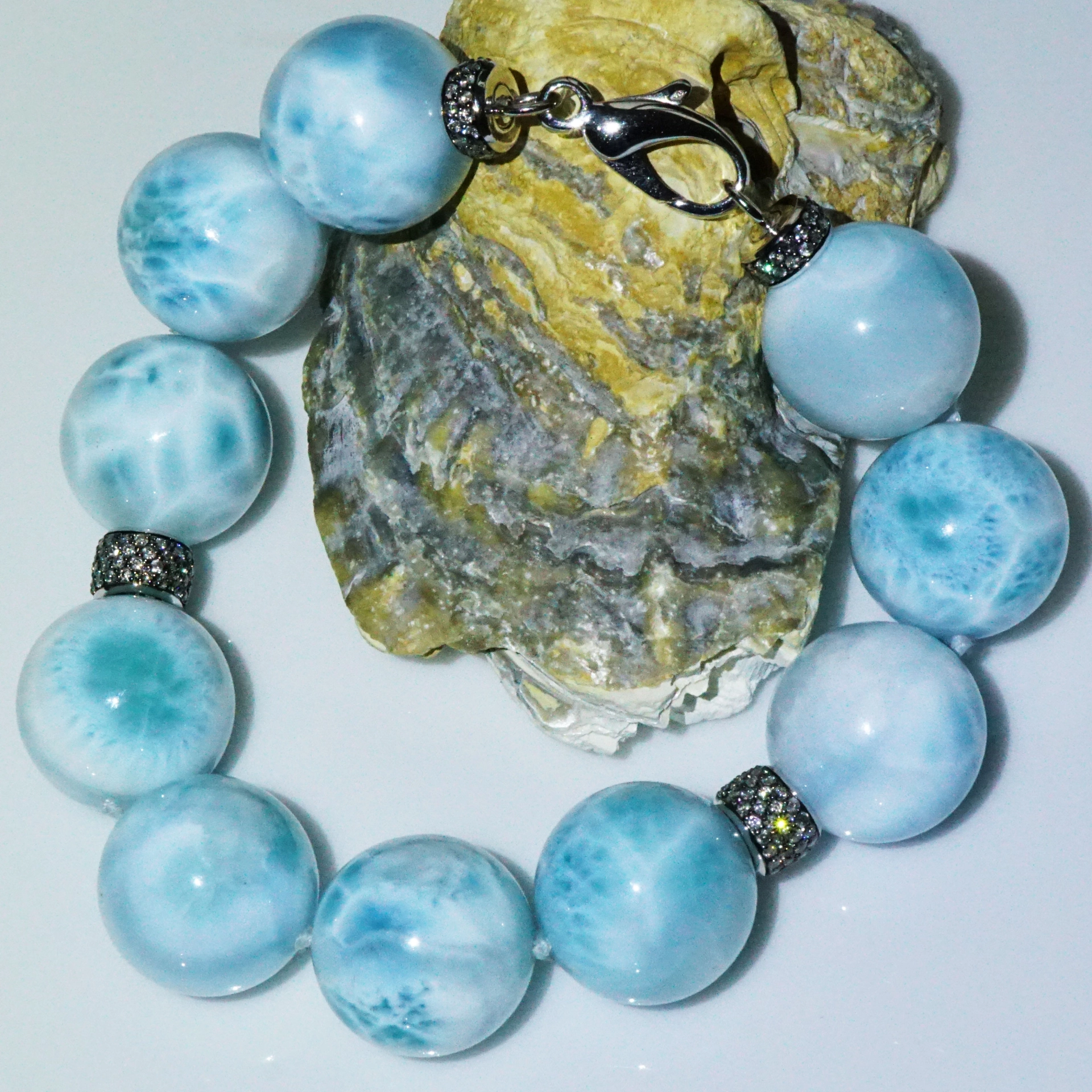Larimar Brillant Armband 750er Weissgold..eine blau-weisse bewolkte Versuchung...20 mm Kugeln in AAA