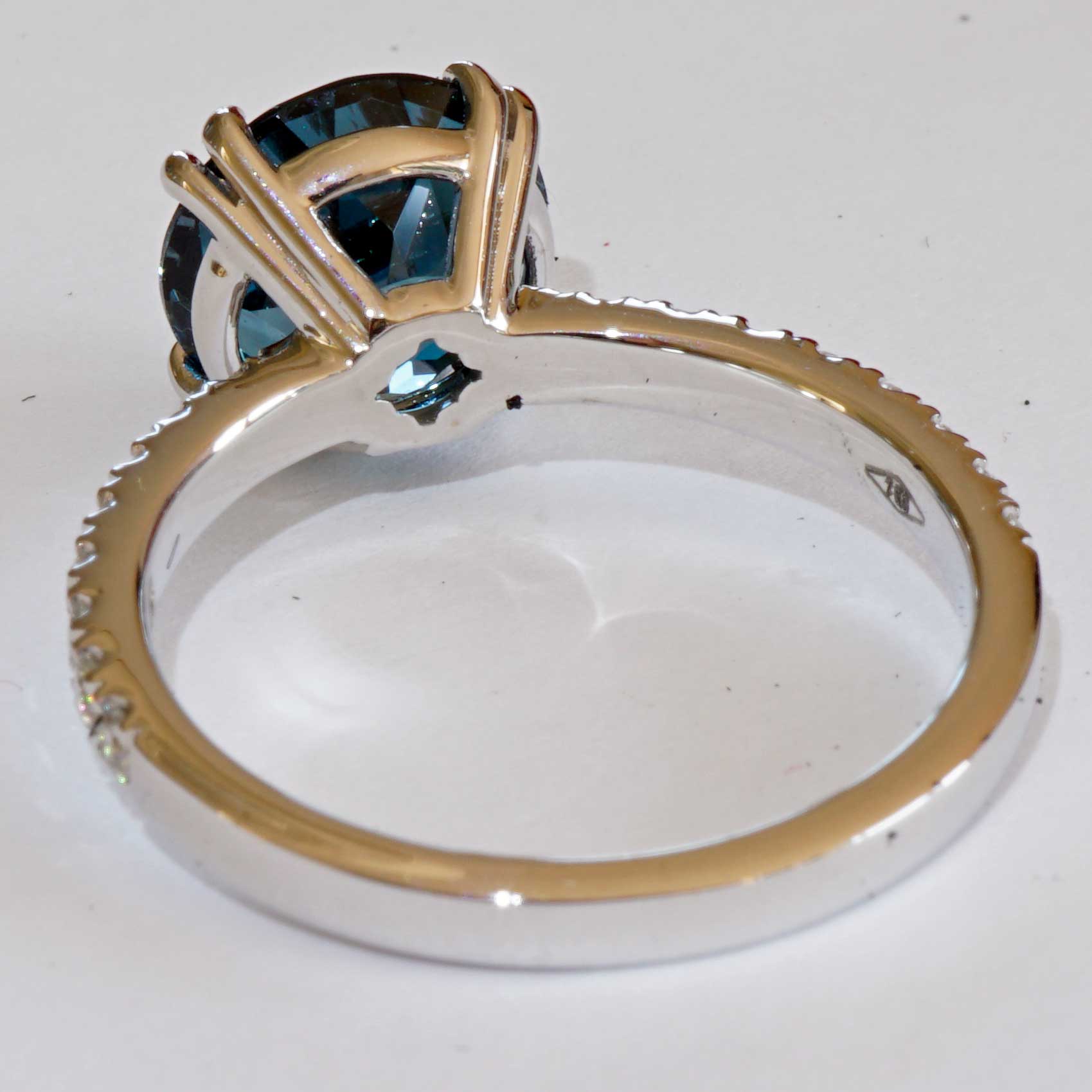London Blue Topas Brillant Ring 750er Weissgold 3.27 ct 0.33 ct  made in Italy...Edelschmiede 